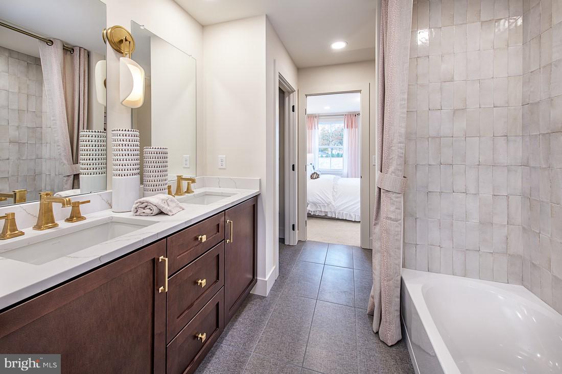 HEATHERFIELD - Residential