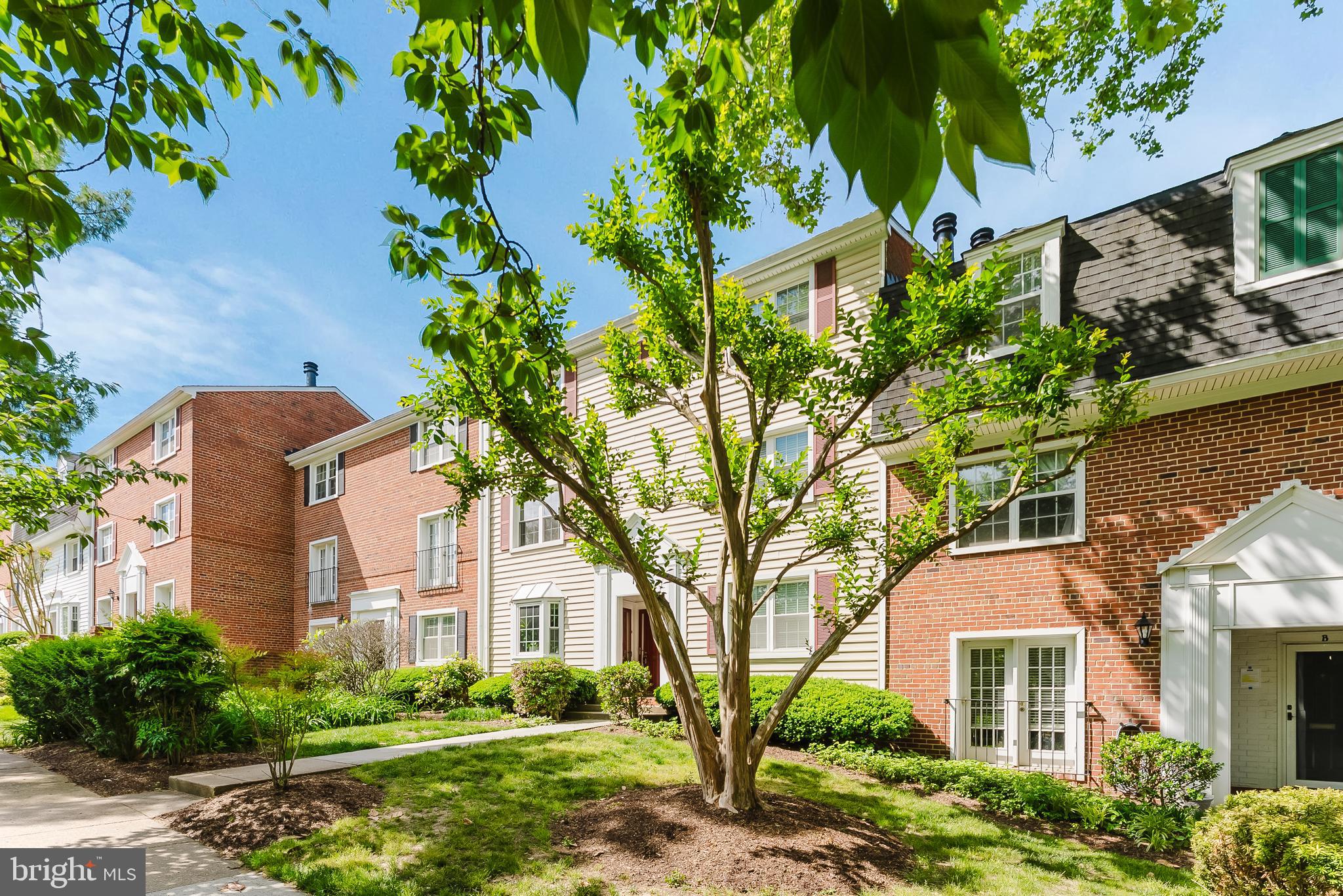 THE ARLINGTON - Residential