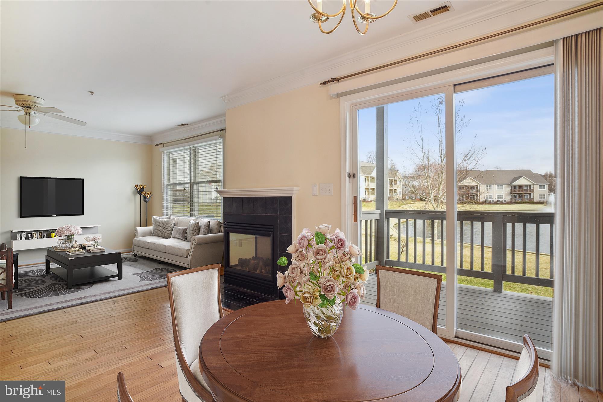 BAYSIDE - Residential Lease