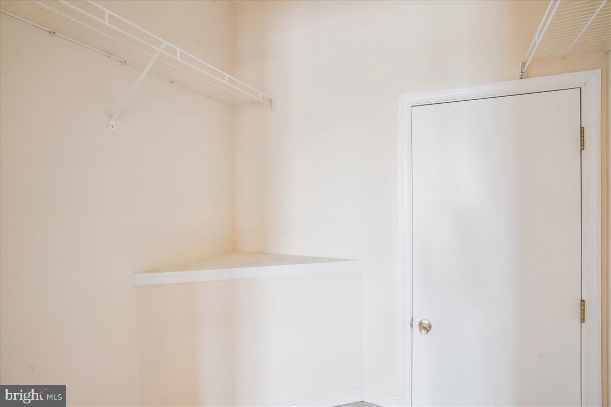 BAYSIDE - Residential Lease