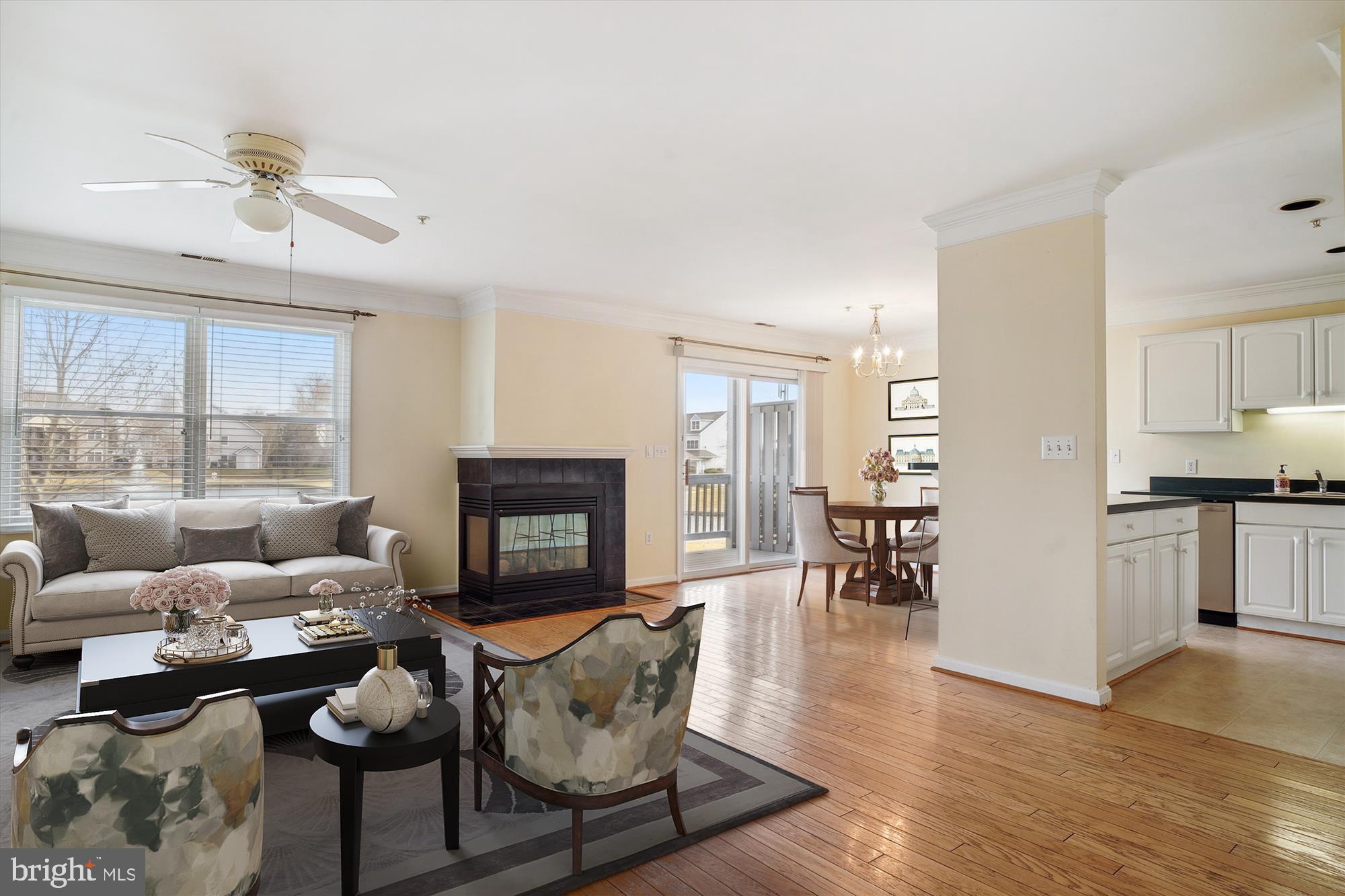 BAYSIDE - Residential Lease