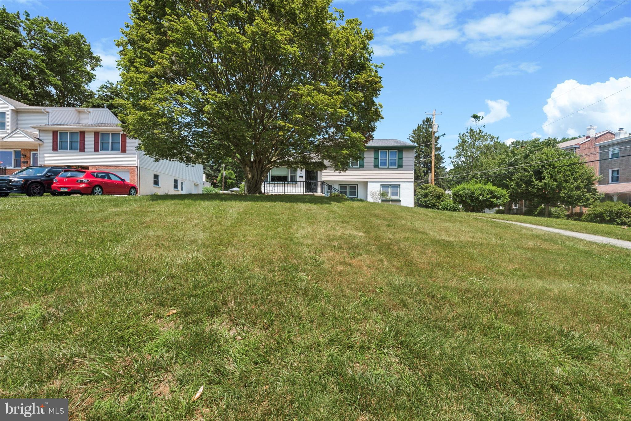 301 W MARSHALL STREET