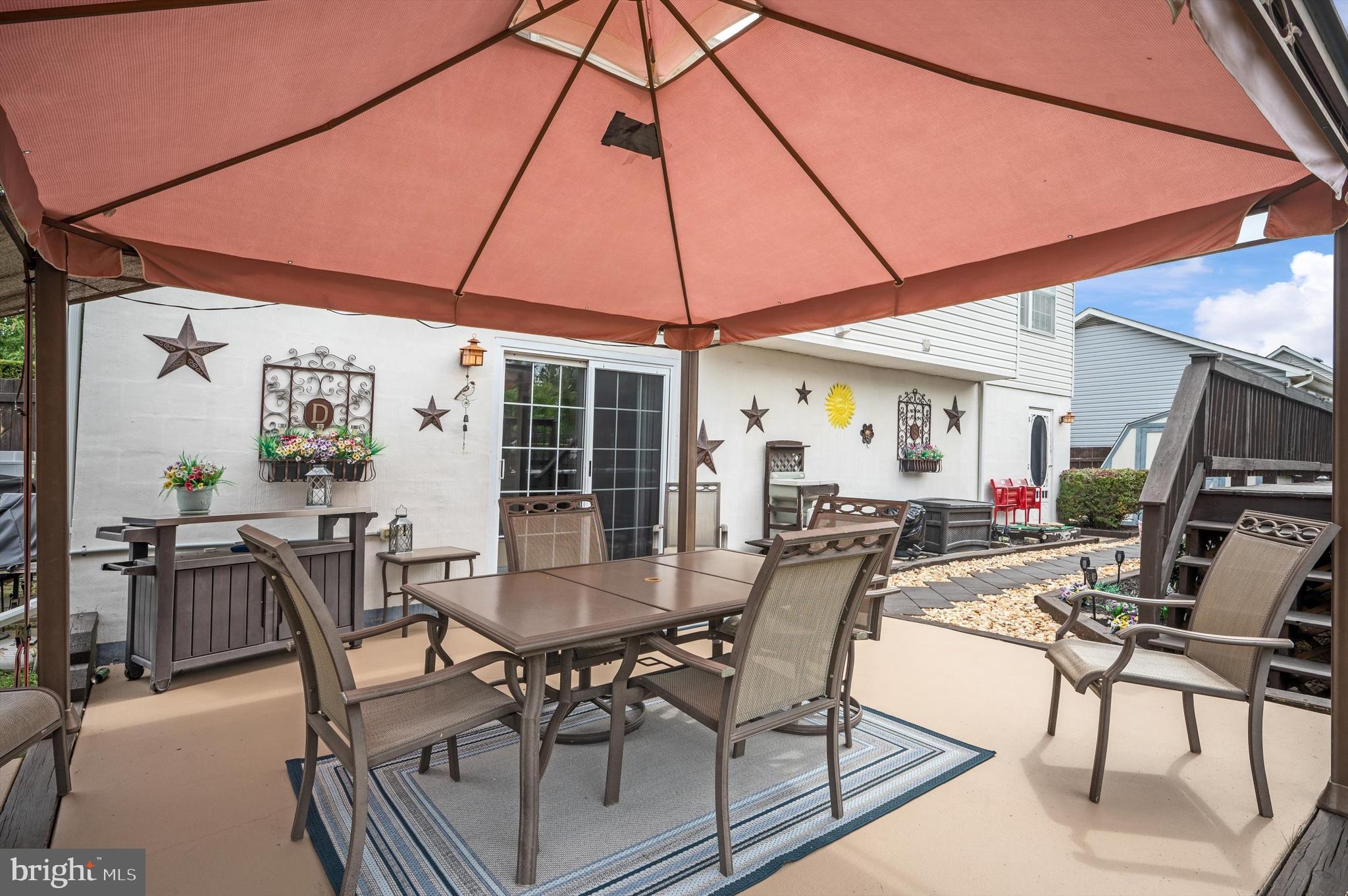 HUNTINGTON MEADOWS - Residential