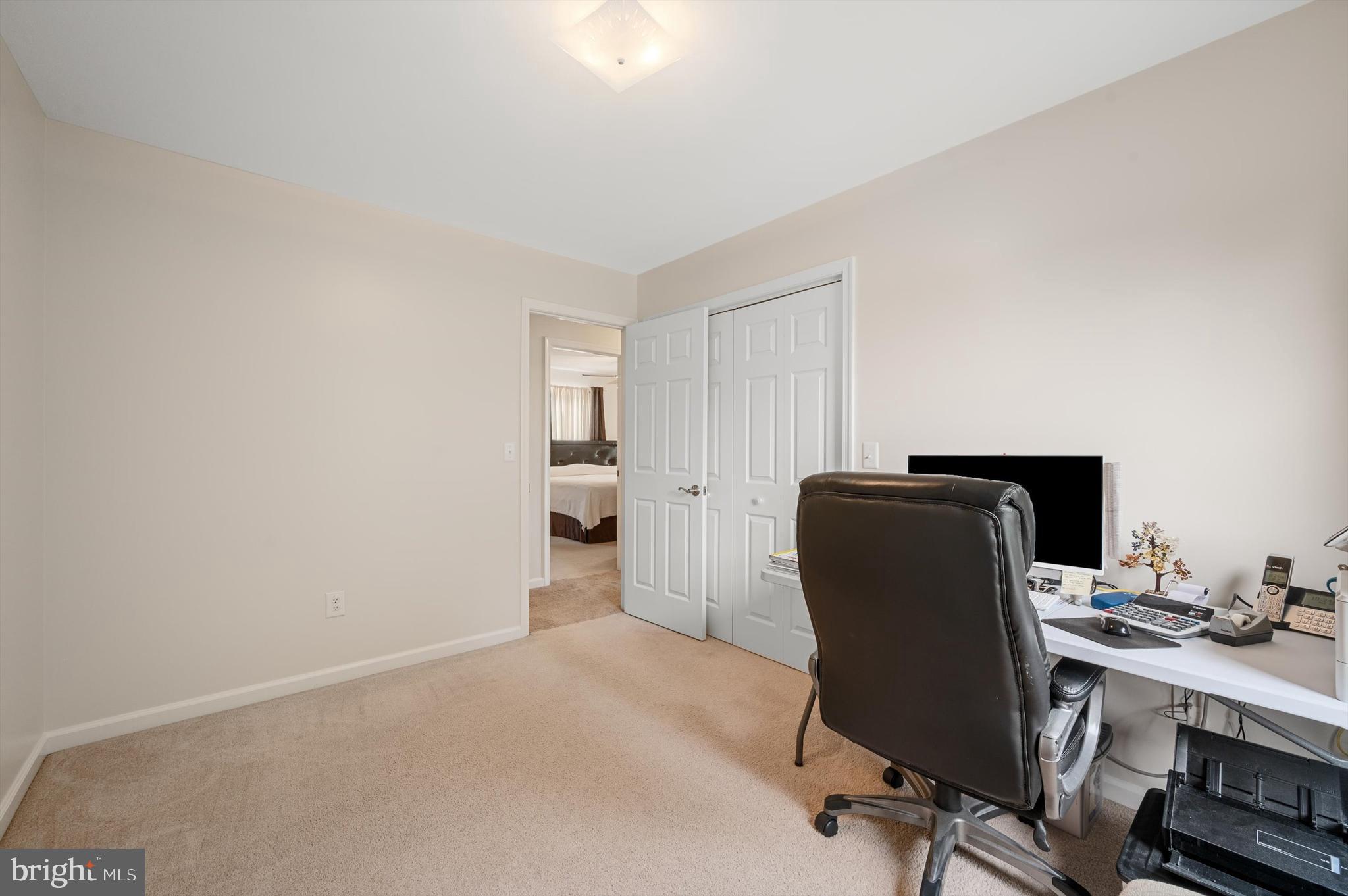 HUNTINGTON MEADOWS - Residential