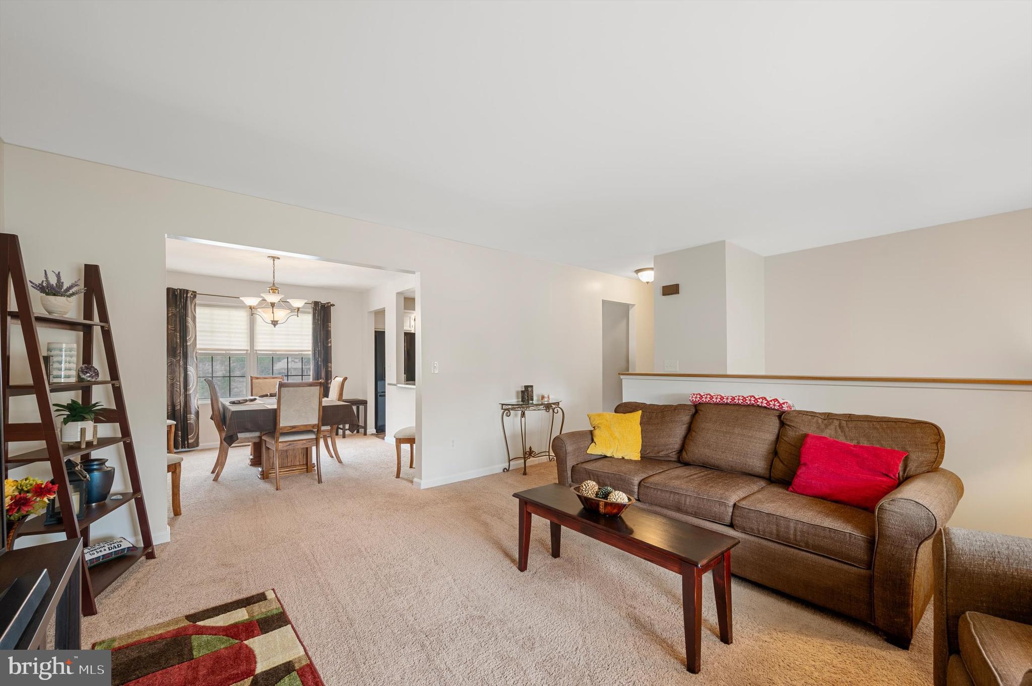 HUNTINGTON MEADOWS - Residential