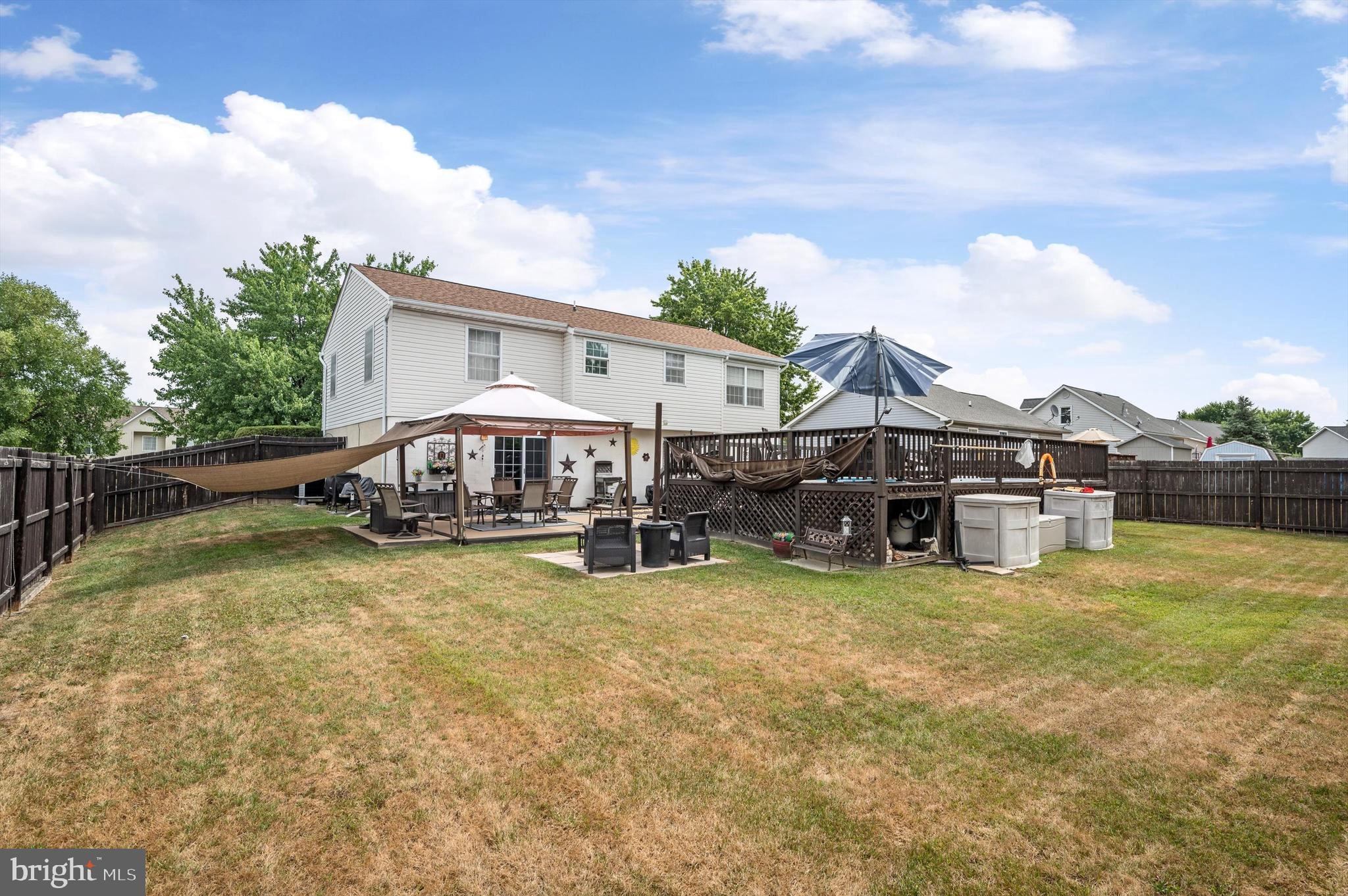 HUNTINGTON MEADOWS - Residential