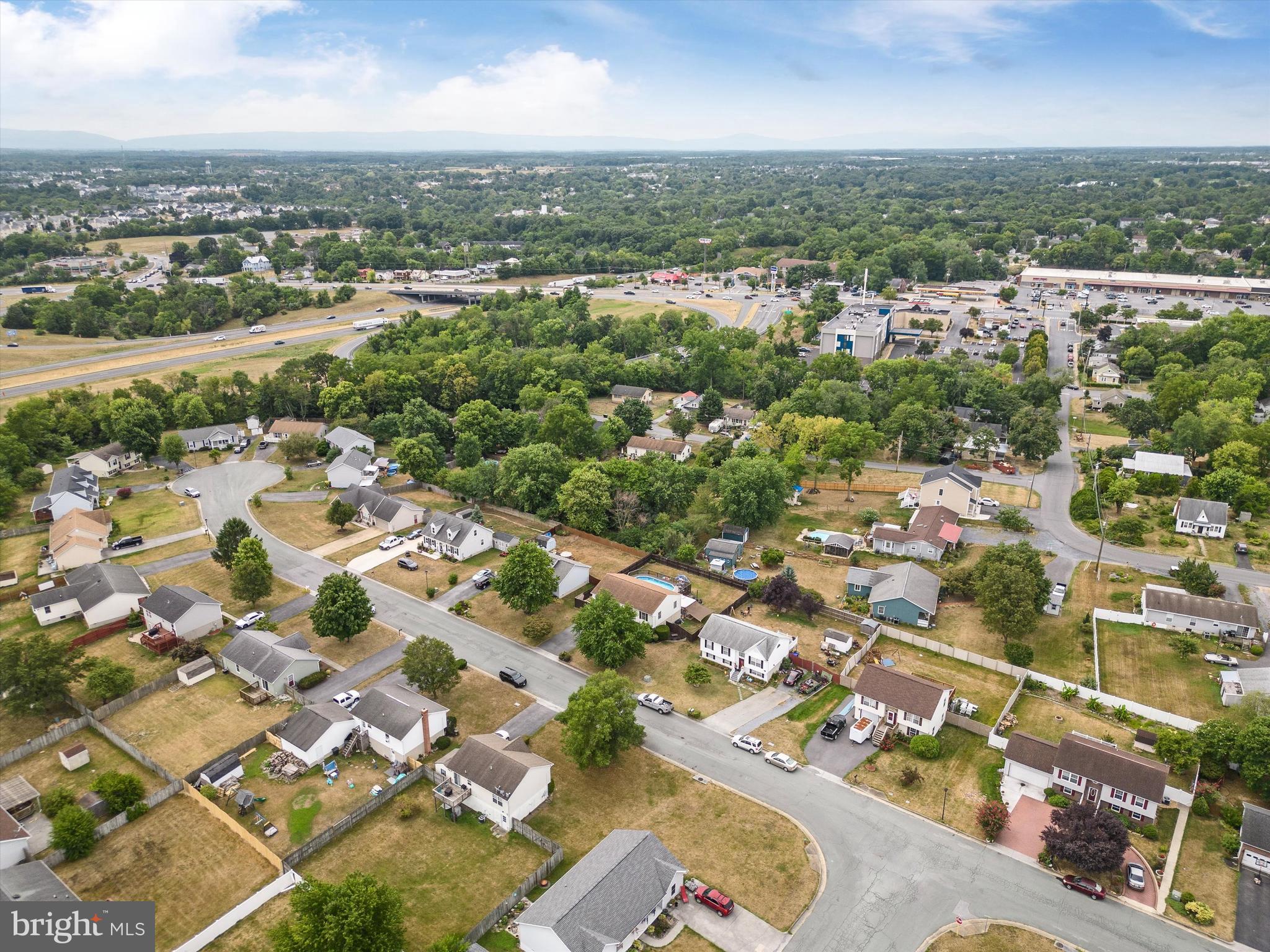 HUNTINGTON MEADOWS - Residential