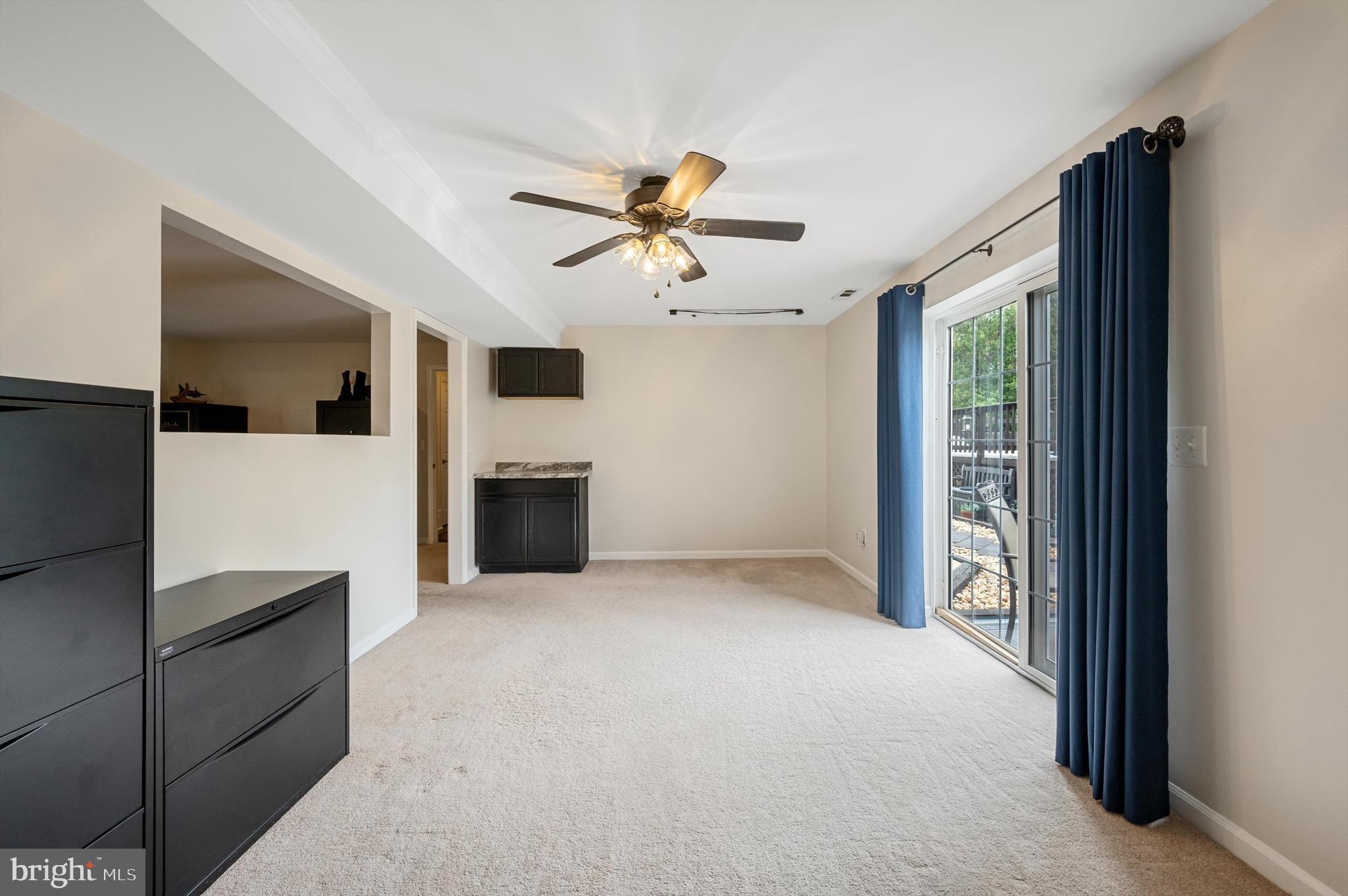 HUNTINGTON MEADOWS - Residential