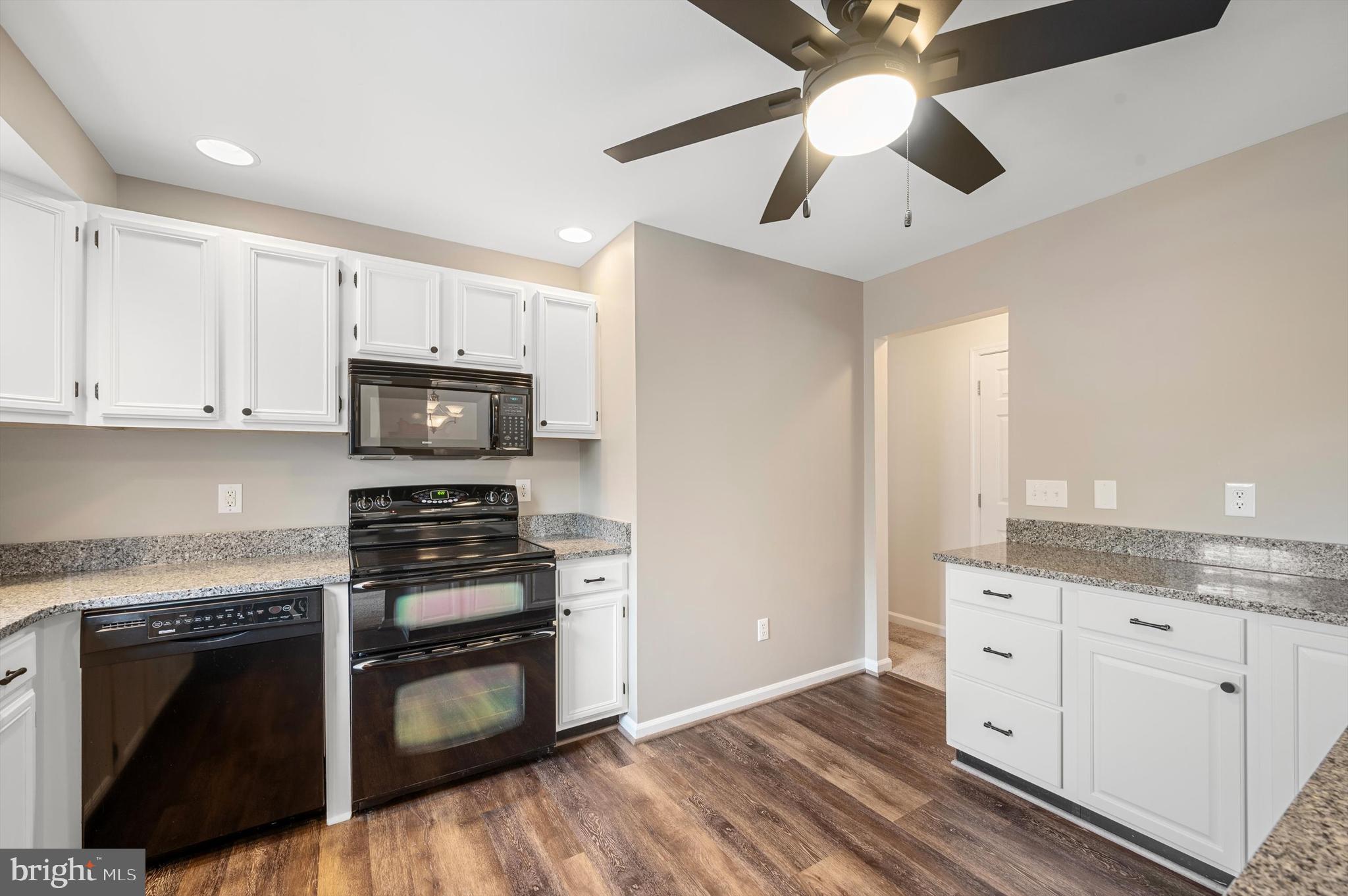 HUNTINGTON MEADOWS - Residential