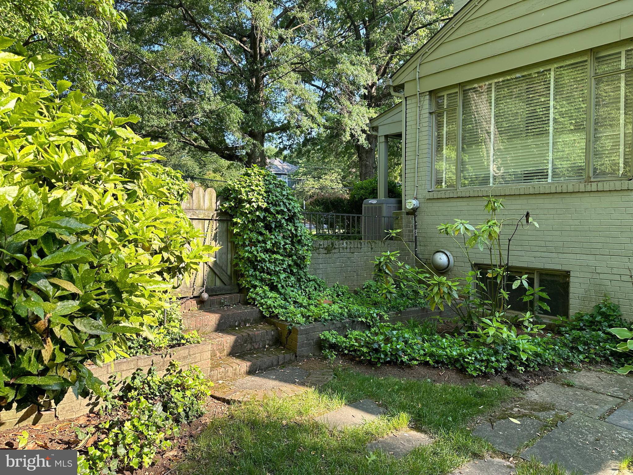 NORTH CHEVY CHASE - Residential