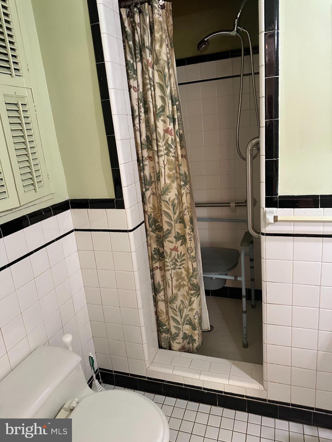 NORTH CHEVY CHASE - Residential