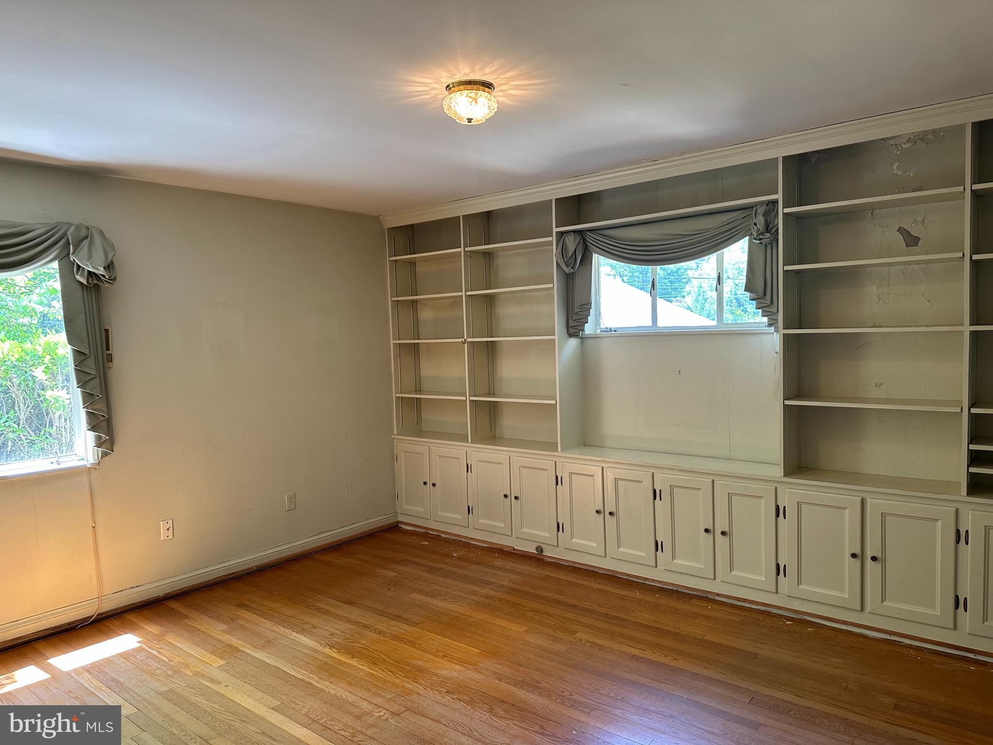 NORTH CHEVY CHASE - Residential