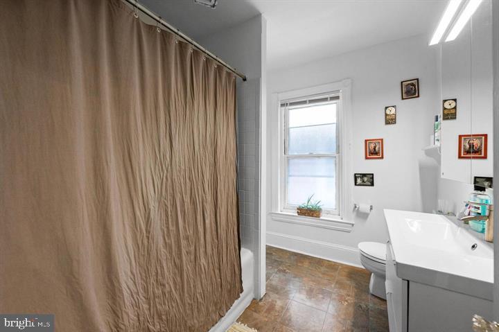 WEST PHILADELPHIA - Residential Income