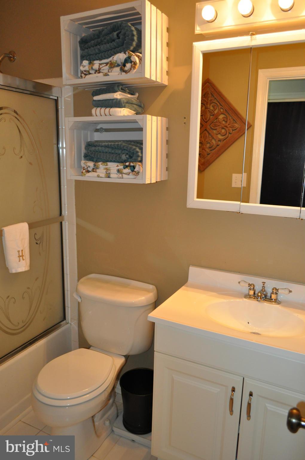 VISTA WOODS - Residential