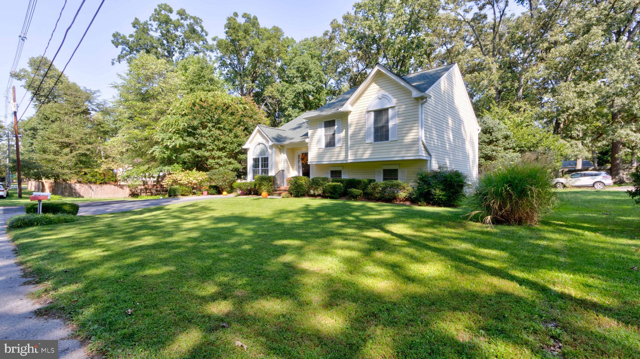 SUNSET KNOLL - Residential Lease