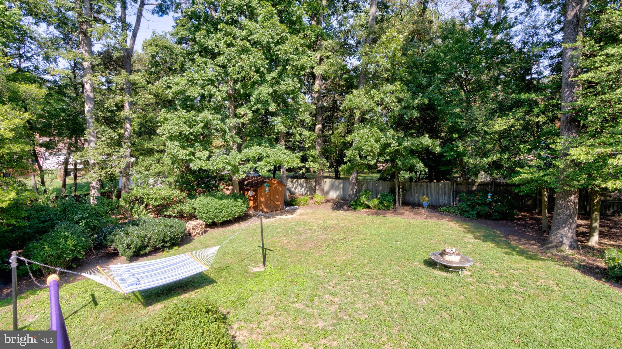 SUNSET KNOLL - Residential Lease