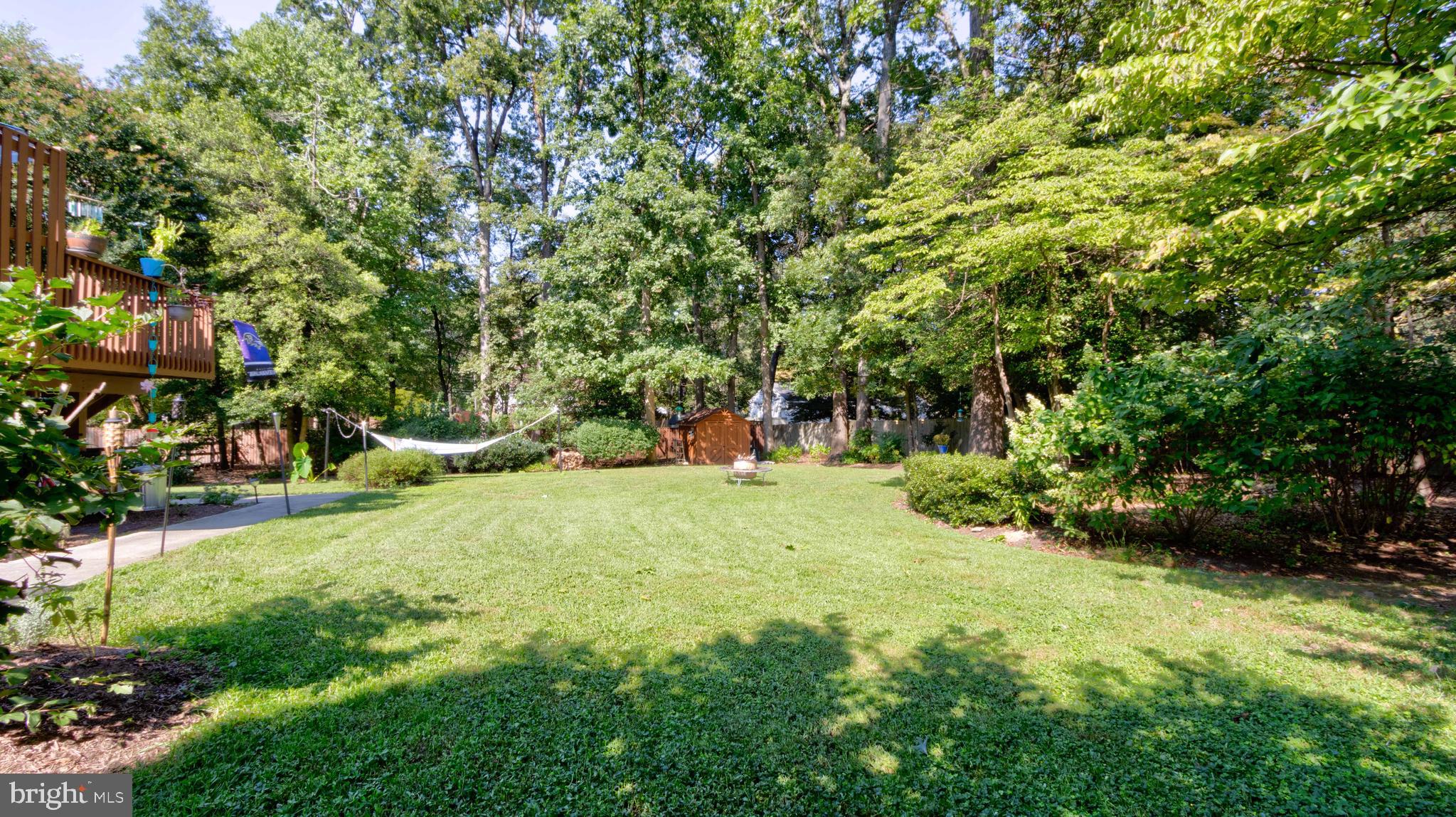 SUNSET KNOLL - Residential Lease