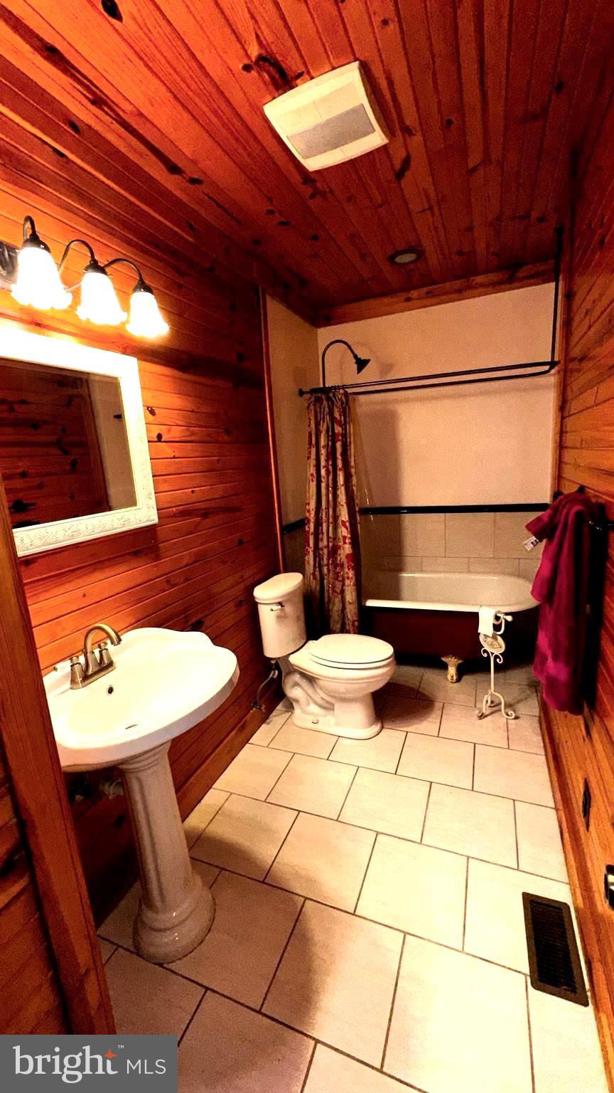 BRANDYWINE - Residential Lease