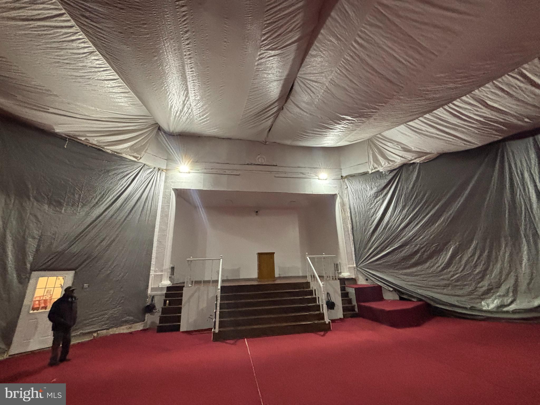 5926 LANSDOWNE AVENUE 32