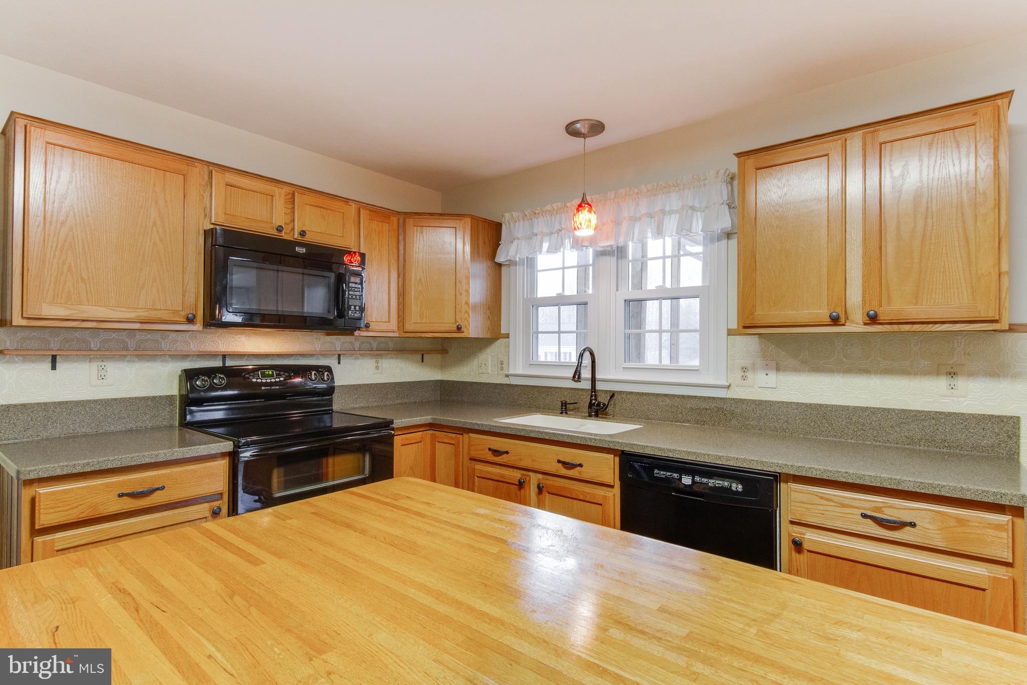 NEWPORT ESTATES - Residential