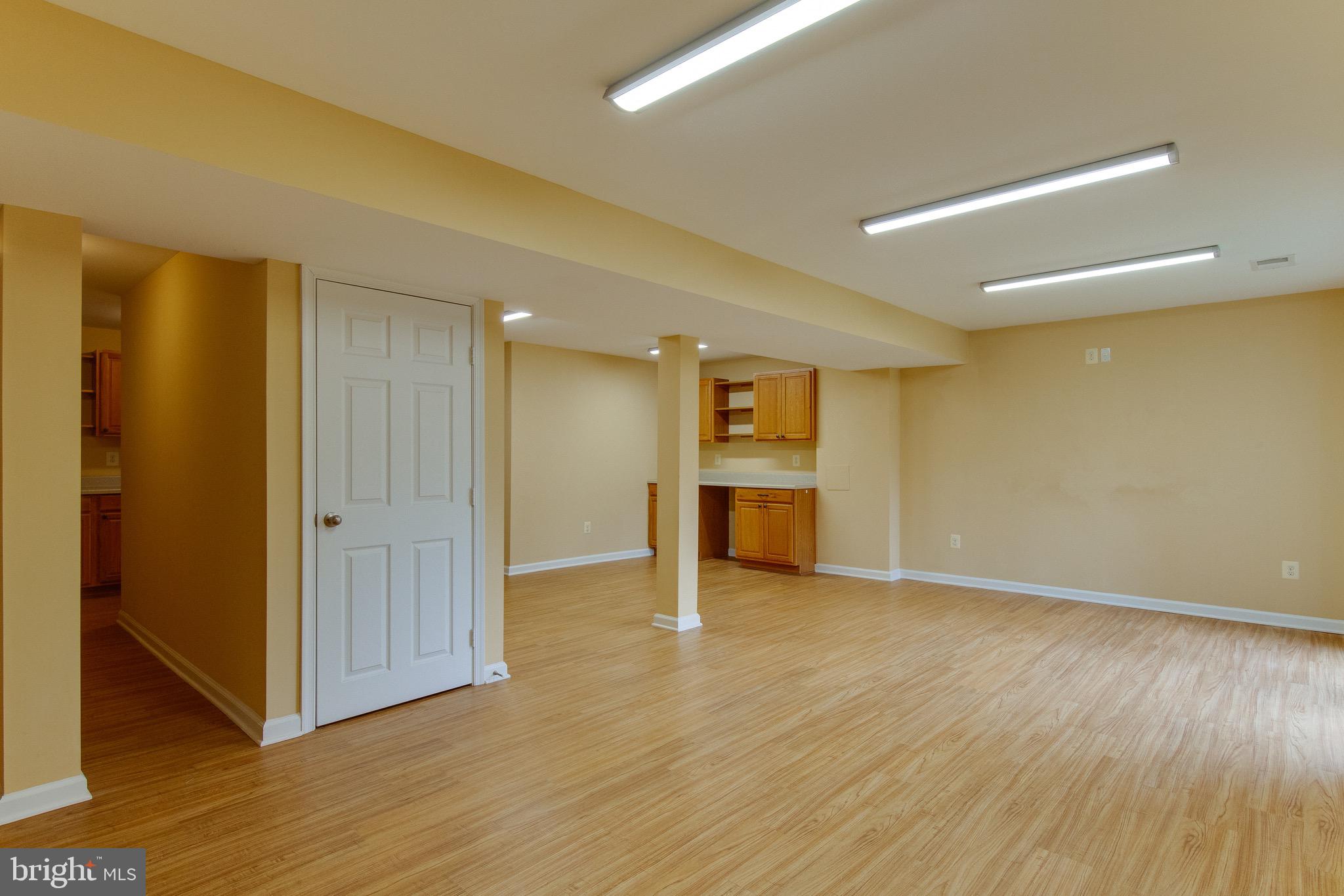 NEWPORT ESTATES - Residential