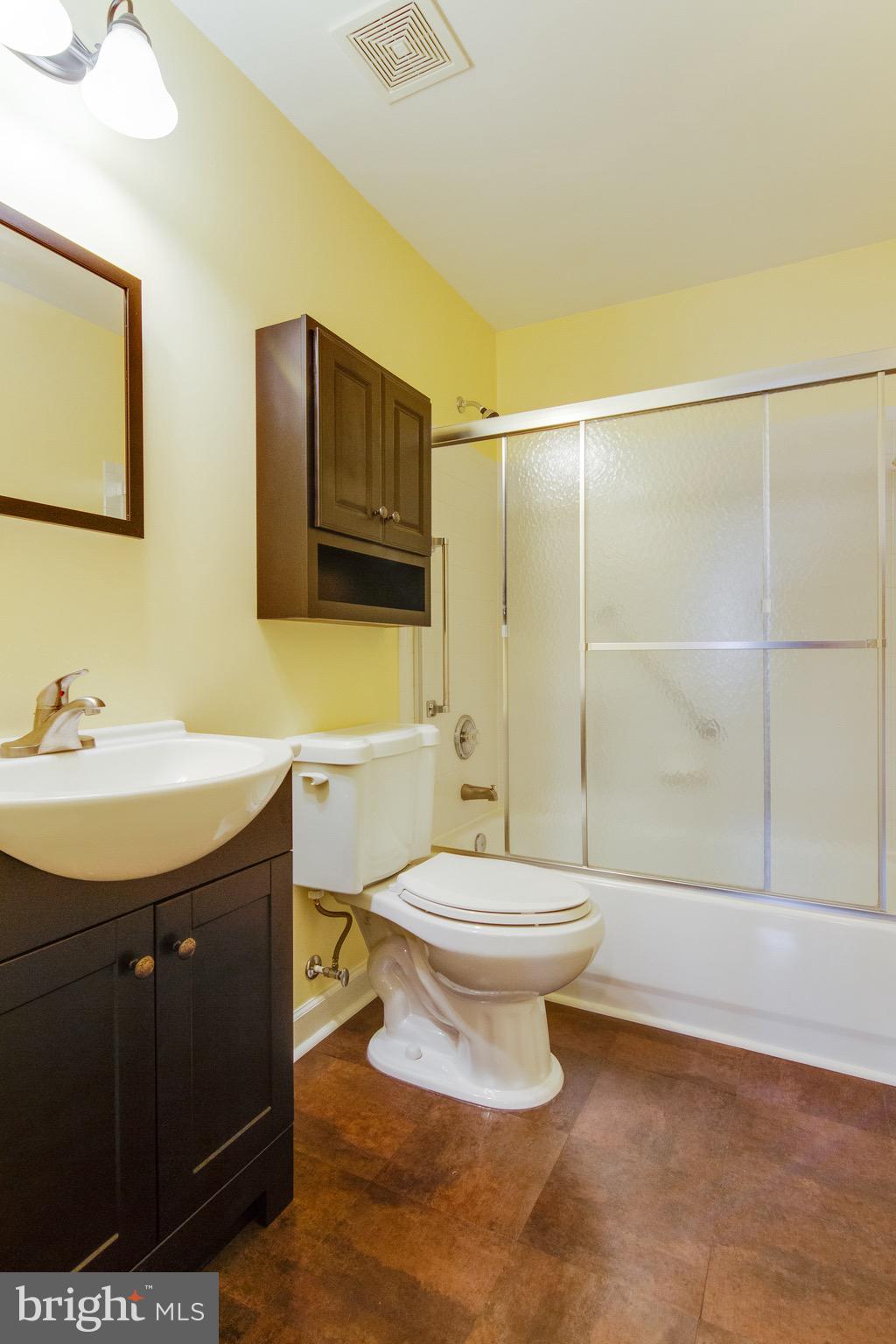 NEWPORT ESTATES - Residential