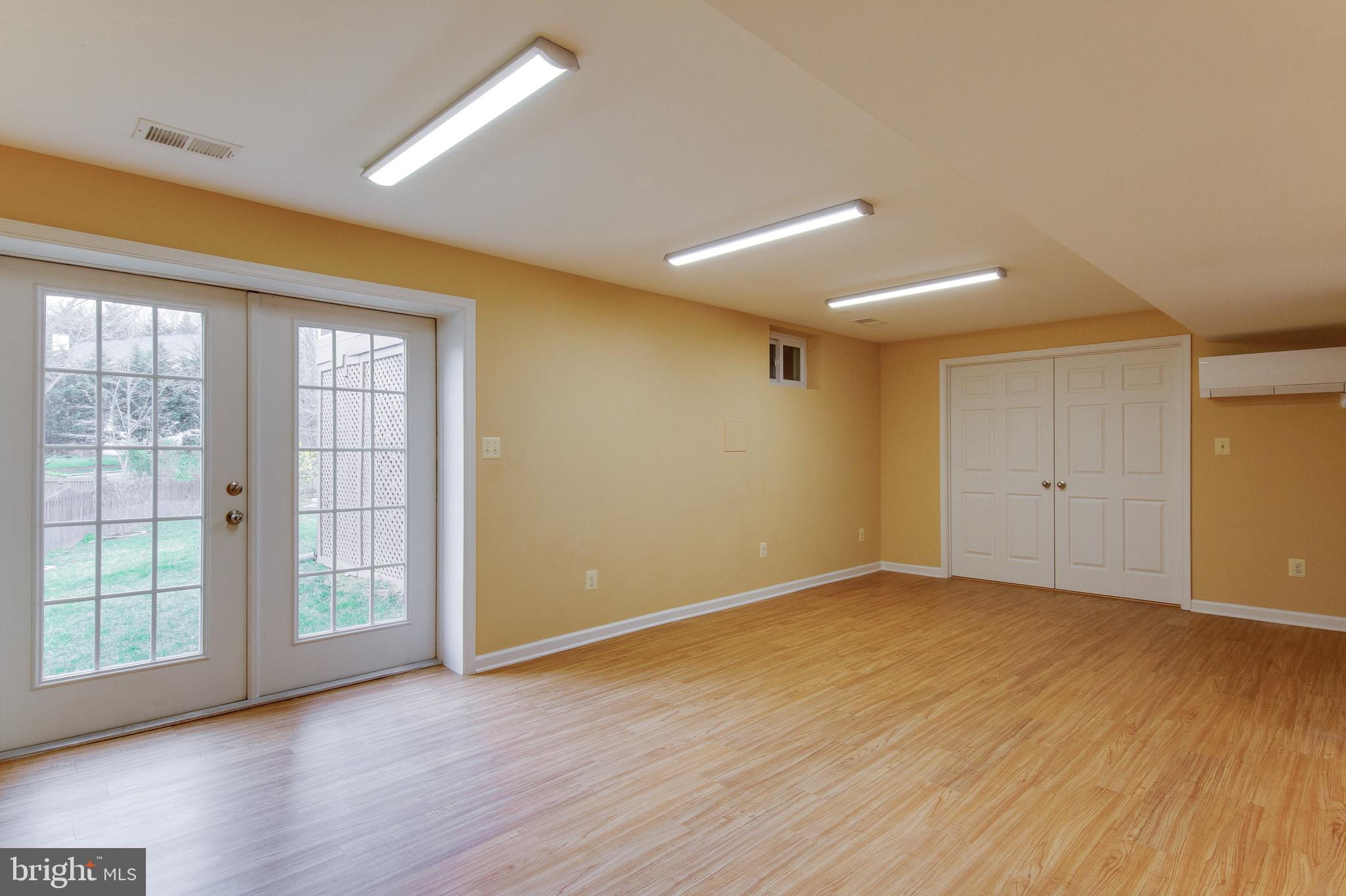 NEWPORT ESTATES - Residential