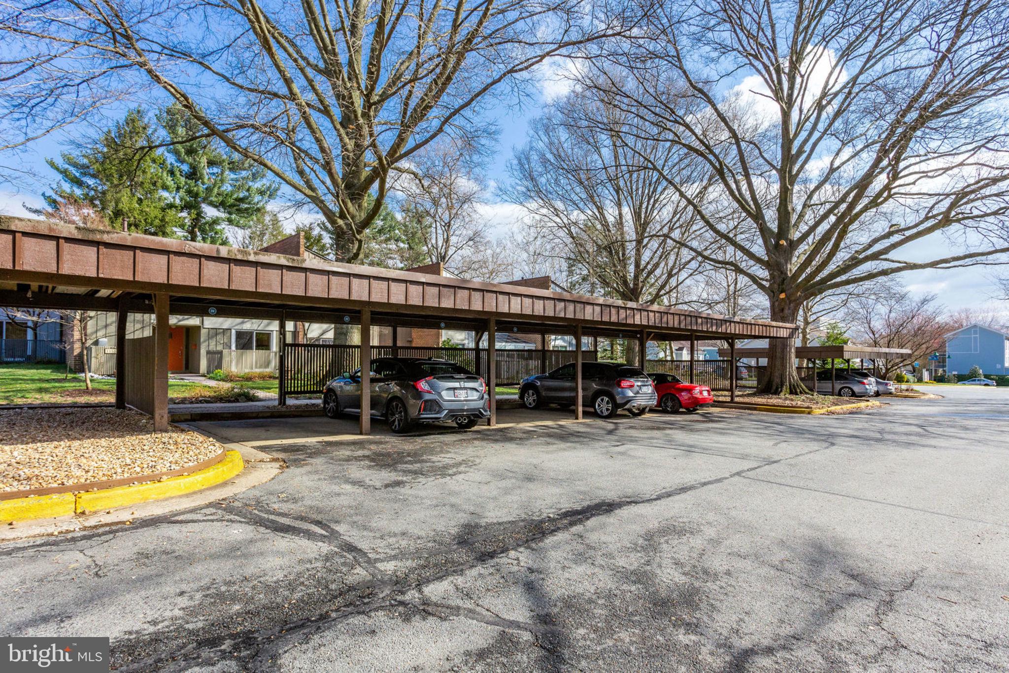 GOLF COURSE ISLAND - Residential