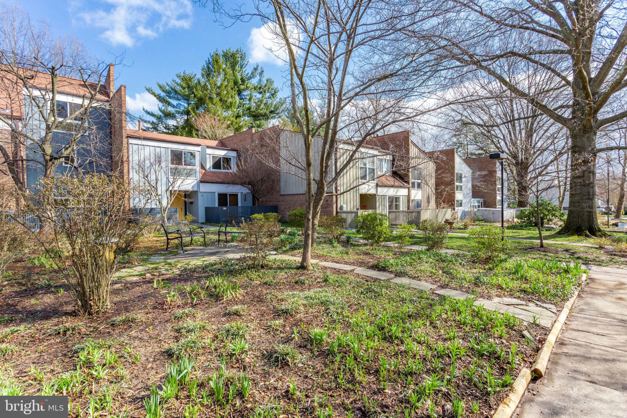 GOLF COURSE ISLAND - Residential