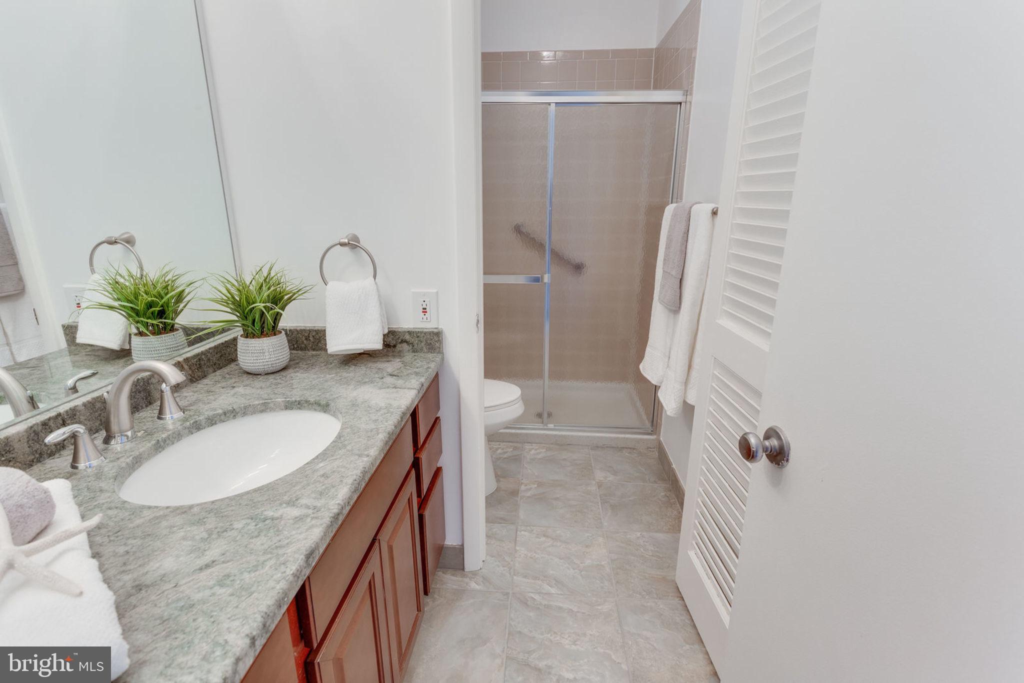 GOLF COURSE ISLAND - Residential