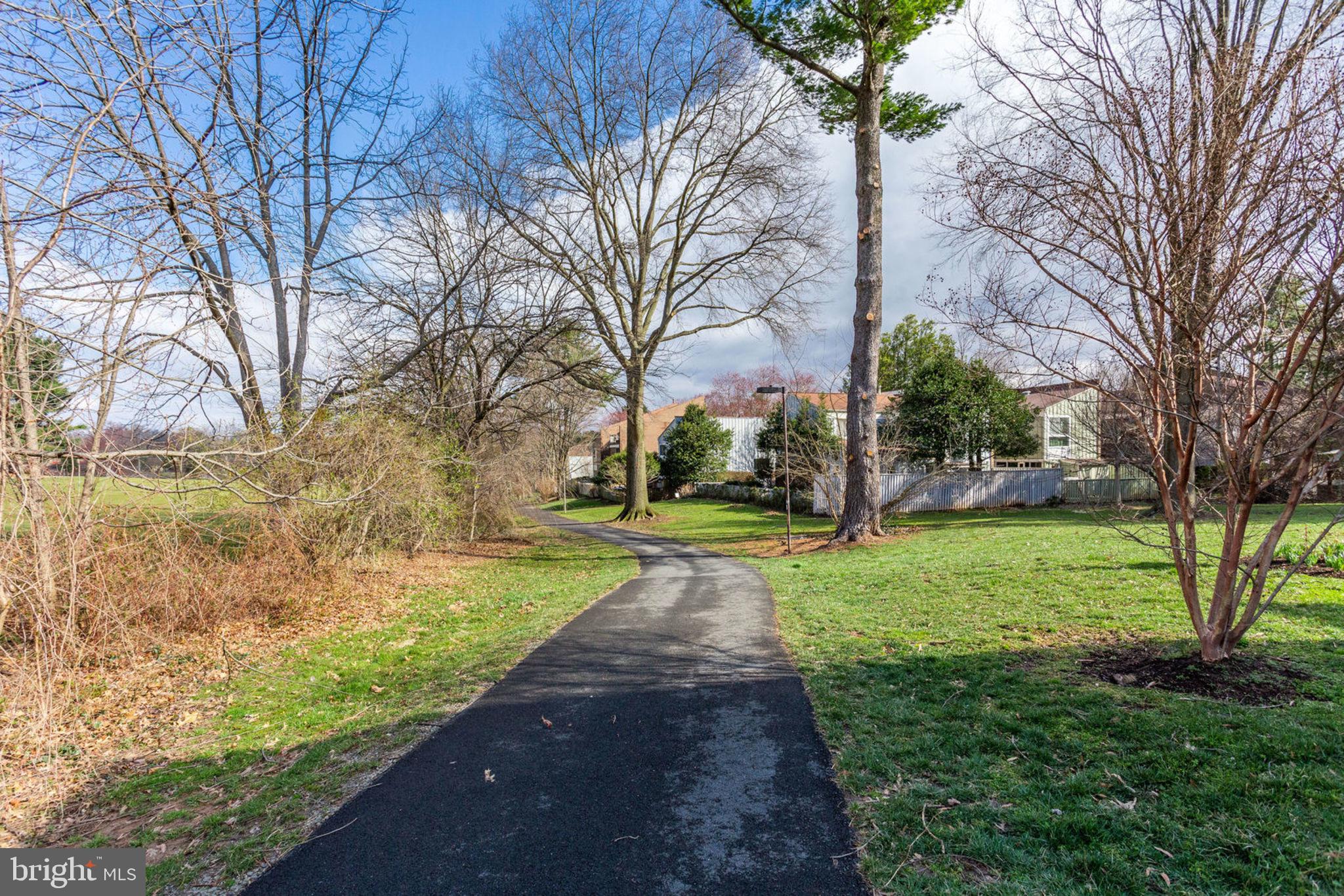 GOLF COURSE ISLAND - Residential