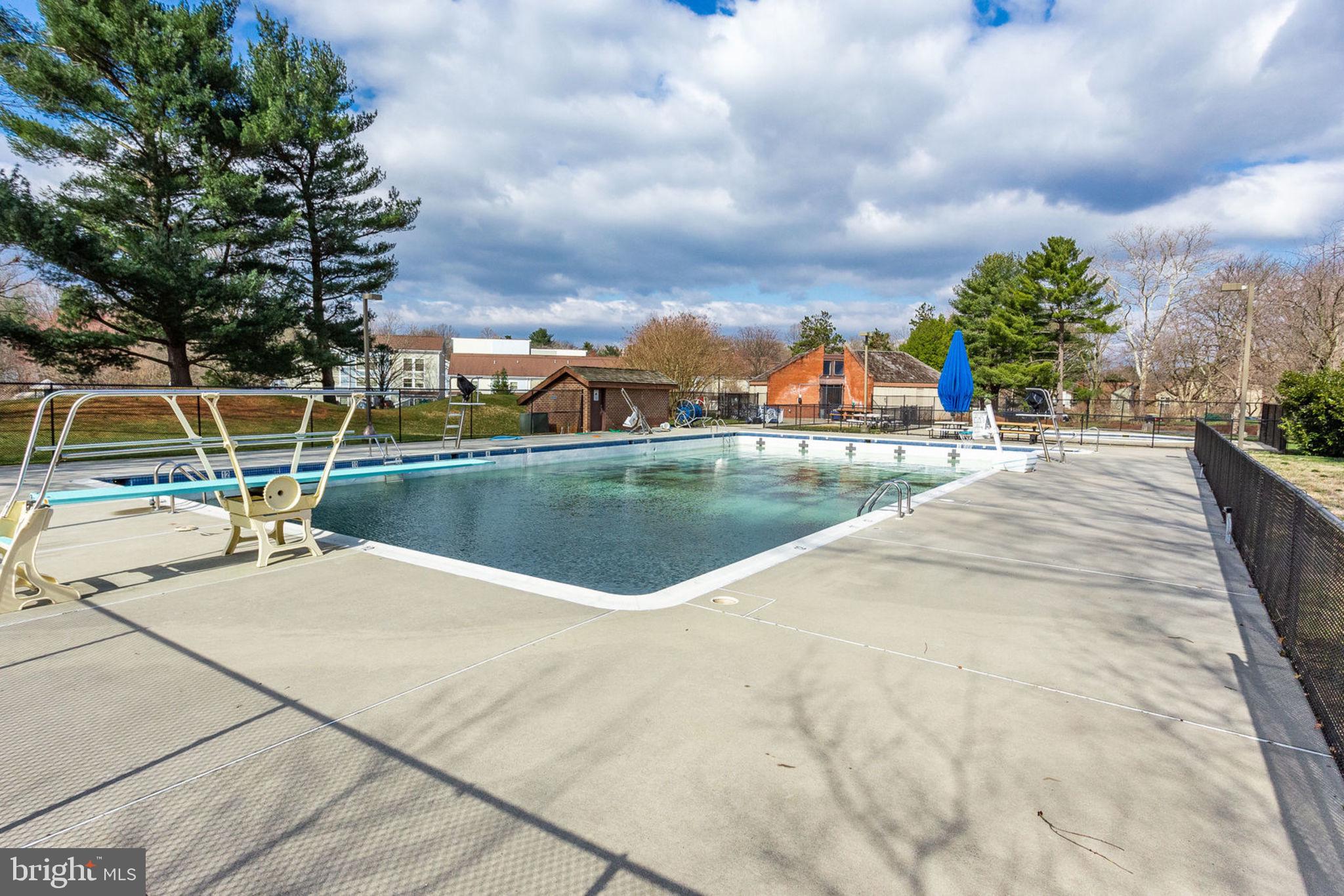 GOLF COURSE ISLAND - Residential