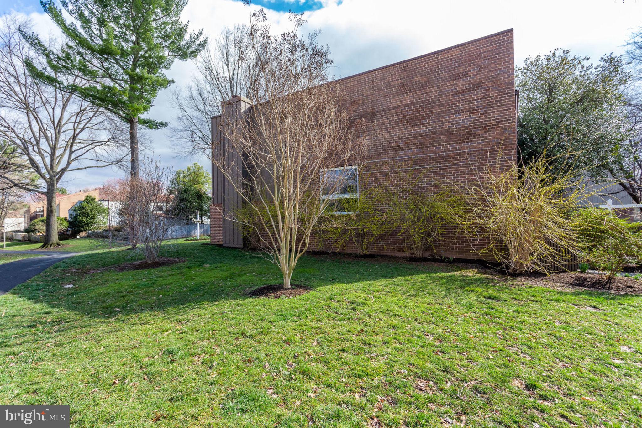 GOLF COURSE ISLAND - Residential