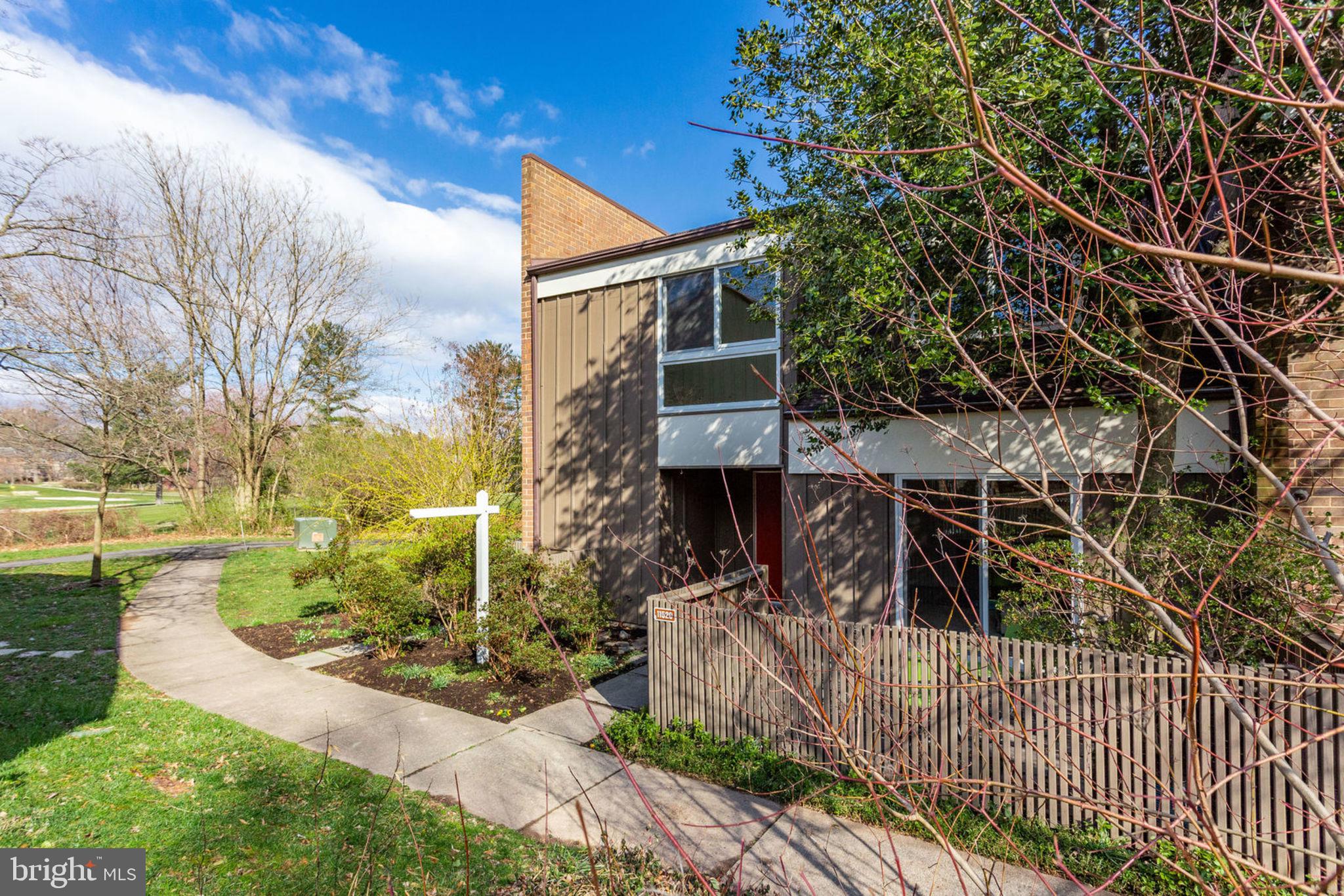 GOLF COURSE ISLAND - Residential