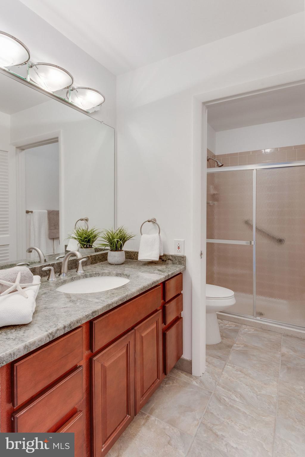 GOLF COURSE ISLAND - Residential