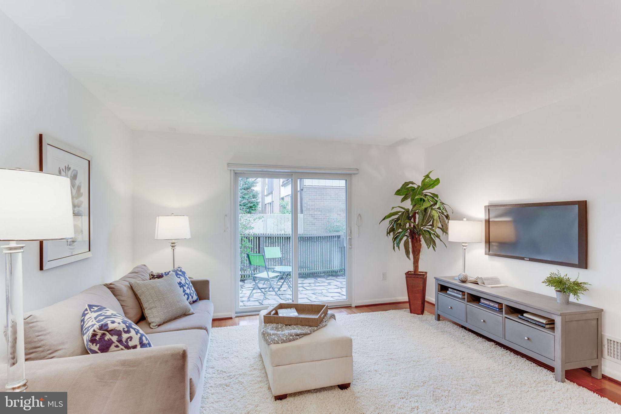 GOLF COURSE ISLAND - Residential