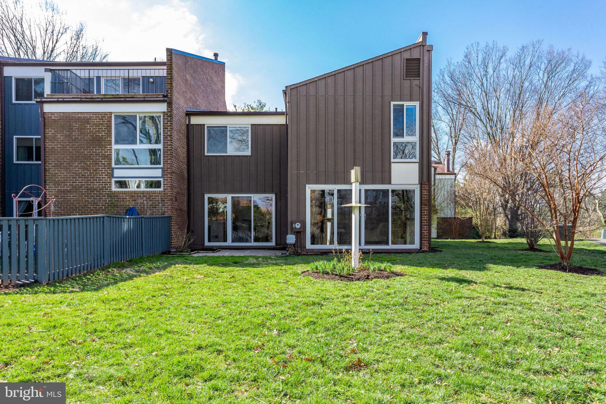 GOLF COURSE ISLAND - Residential