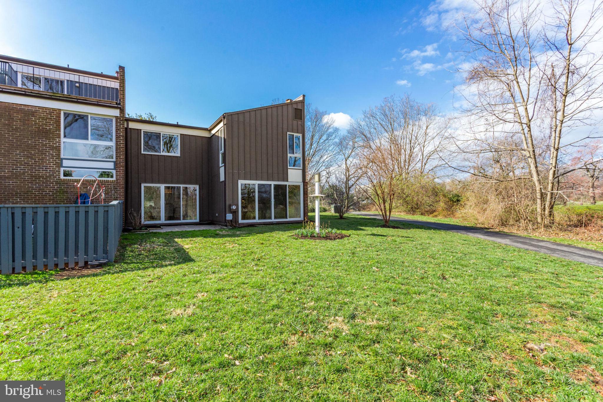 GOLF COURSE ISLAND - Residential