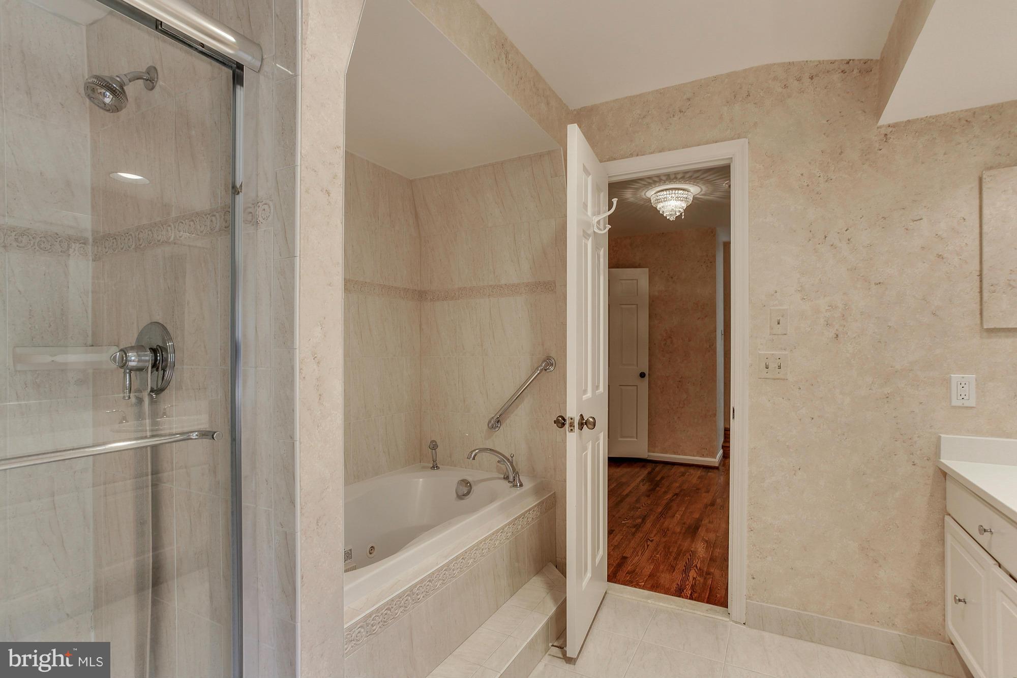 PT ROCKVILLE OUT RES. 3 - Residential