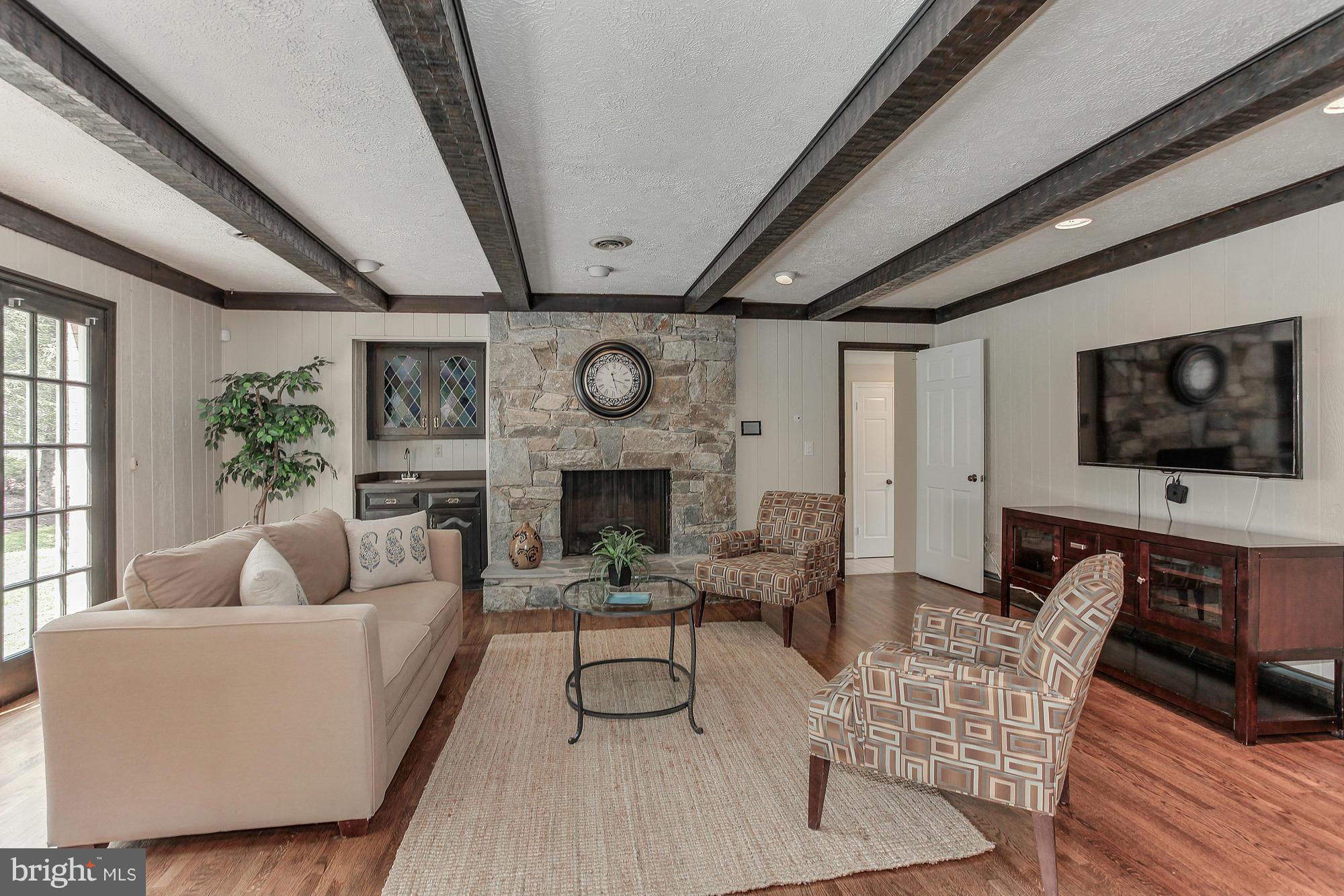 PT ROCKVILLE OUT RES. 3 - Residential