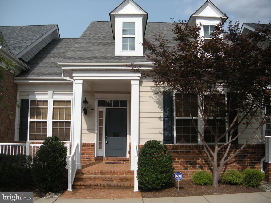 Luxury 2 level Townhouse in sought after community.  Spacious living area, 9' Ceilings throughout, Hardwood Floors, SS Appliances, Granite, Extra Wide Doors and Hallways, Maintenance Free Deck, 2 Car Garage, and Lg. Storage Room in Basement. Community amenities include Pool, Club House, Fitness Room, Hiking/Biking Trails and Pocket Parks. Owner maintains pest control quarterly.