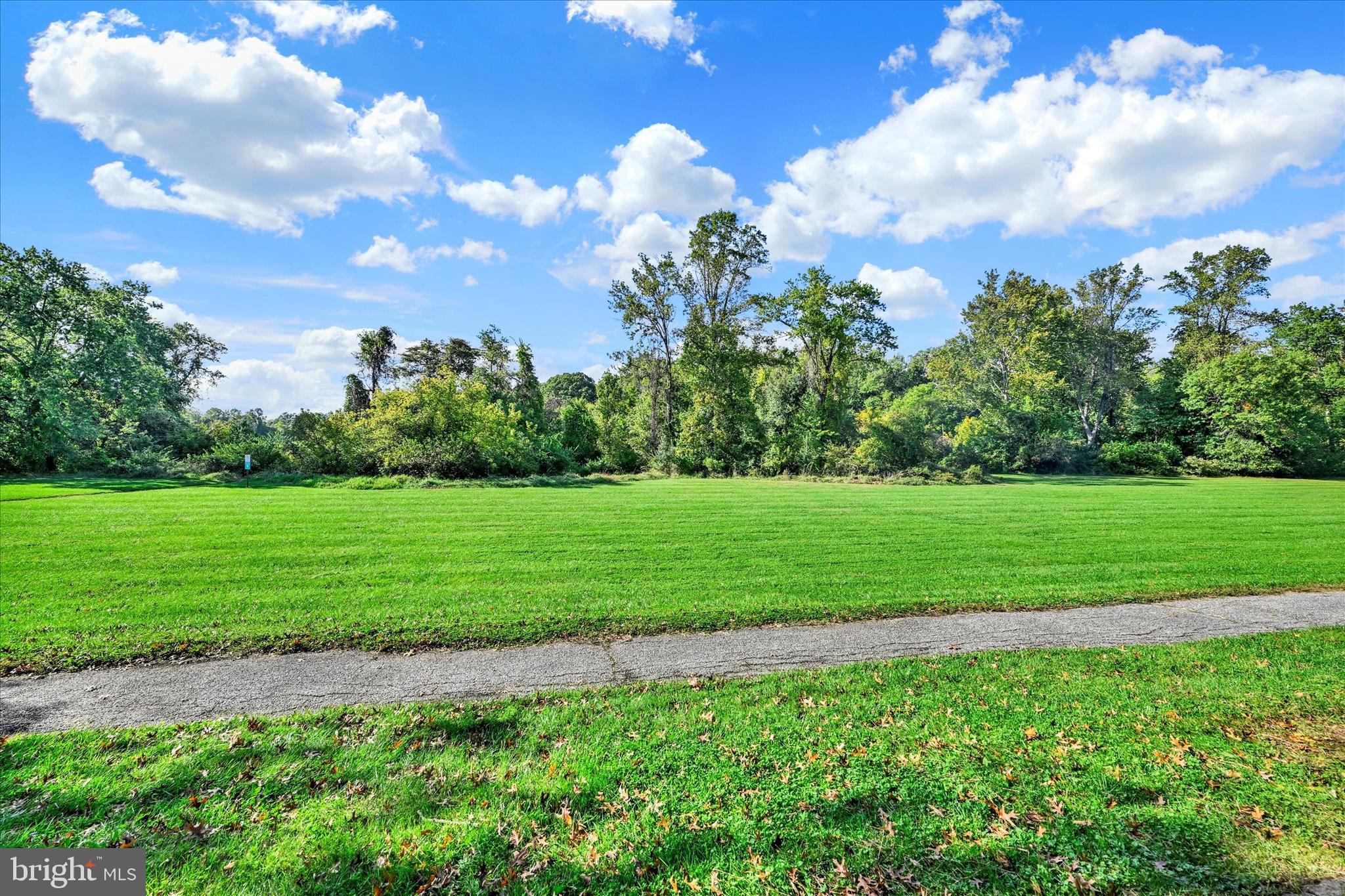 KINGS COURT - Residential