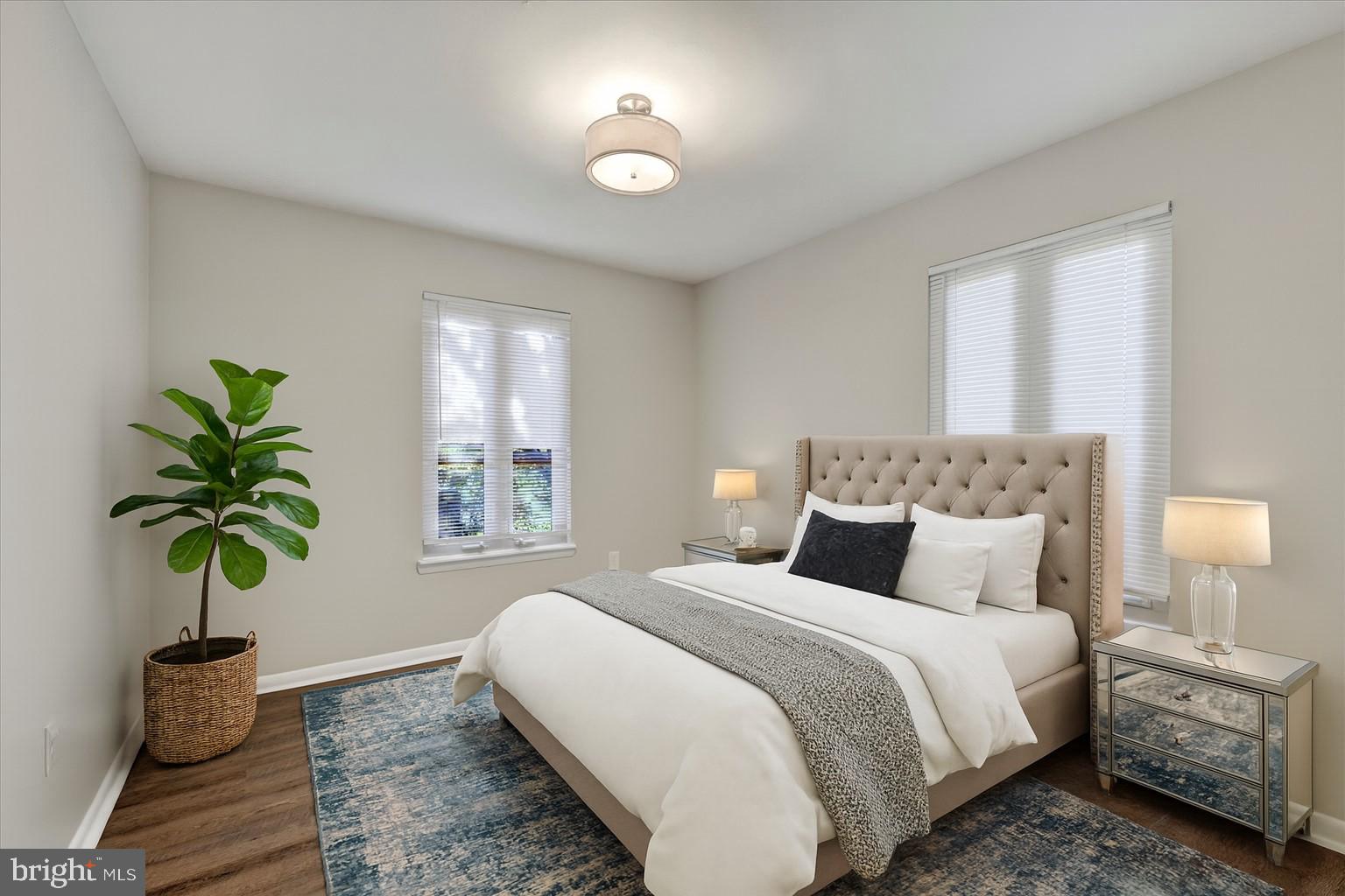 KINGS COURT - Residential