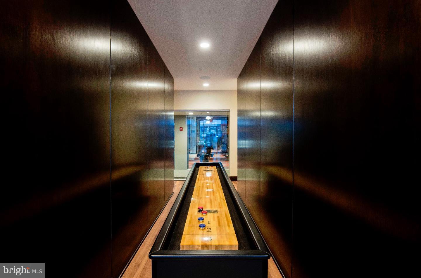 LOGAN SQUARE - Residential Lease