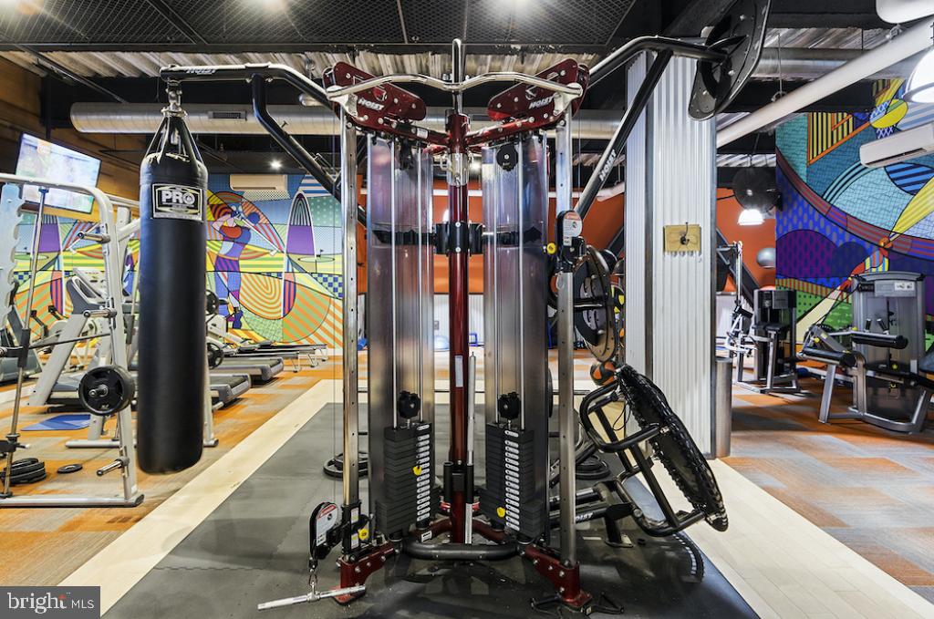 LOGAN SQUARE - Residential Lease