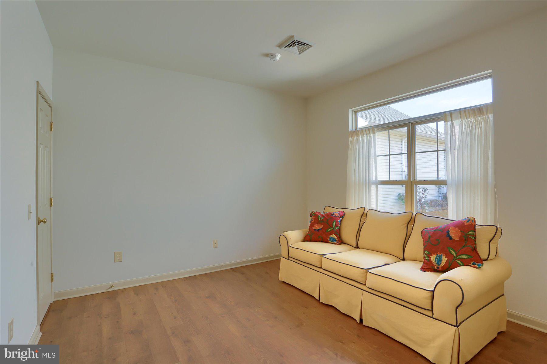 WESLEY MEWS - Residential