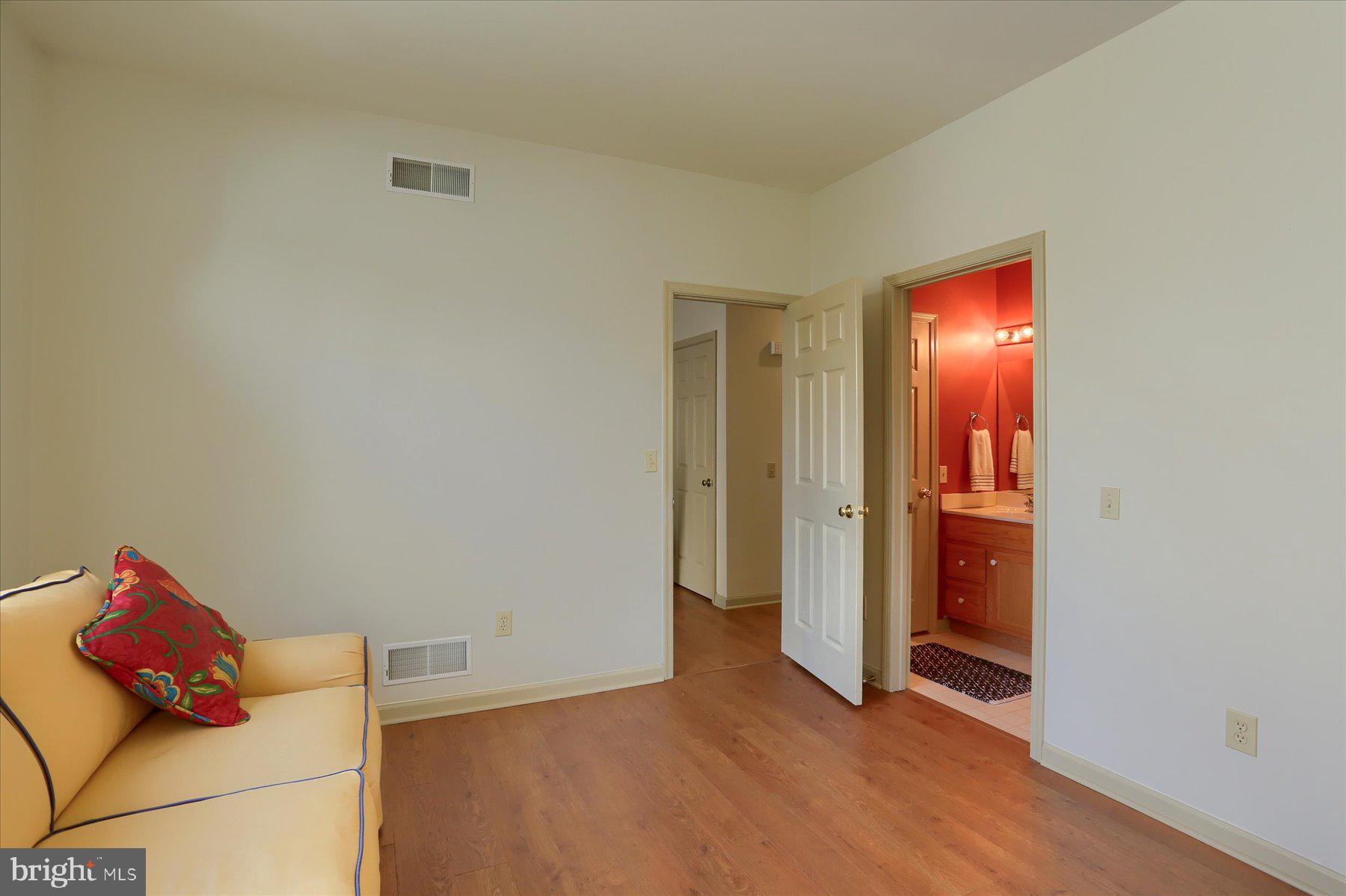 WESLEY MEWS - Residential