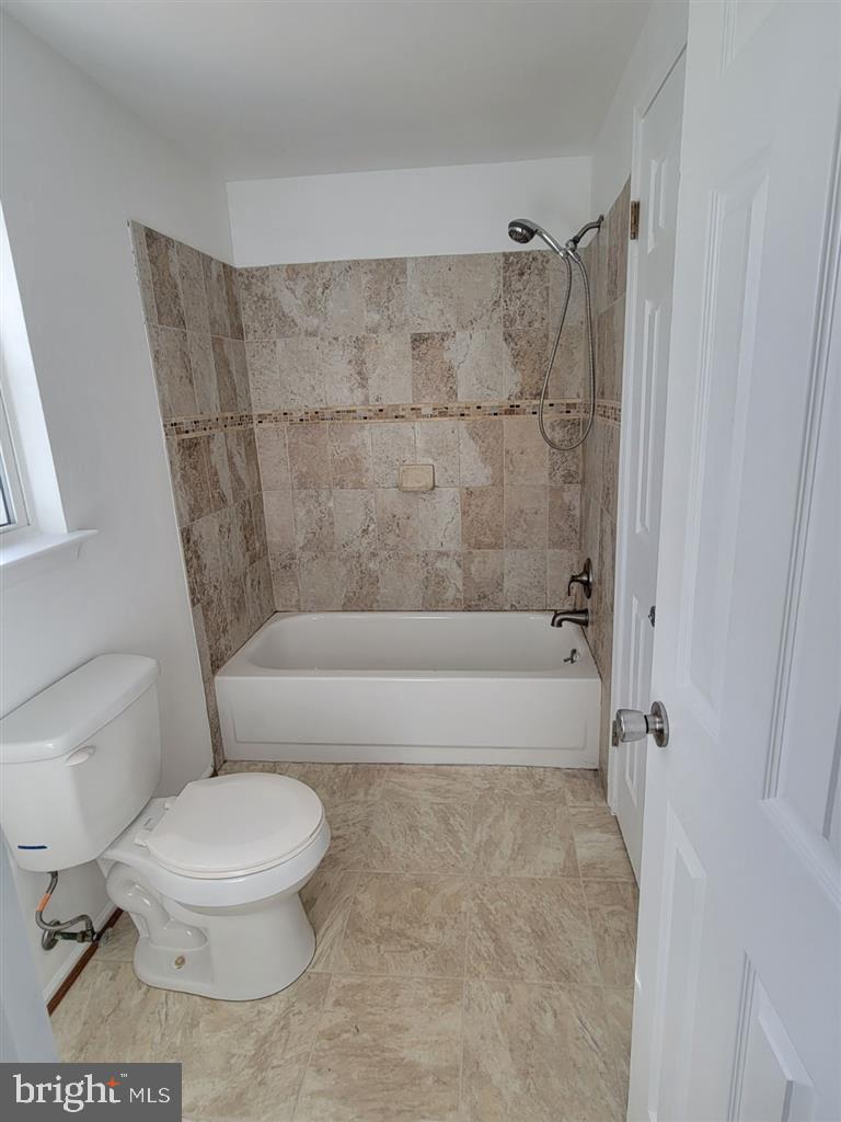 WAKEFIELD - Residential Lease