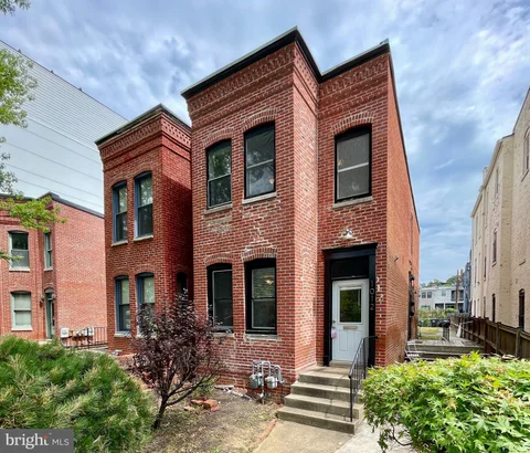 MLS: DCDC2275046