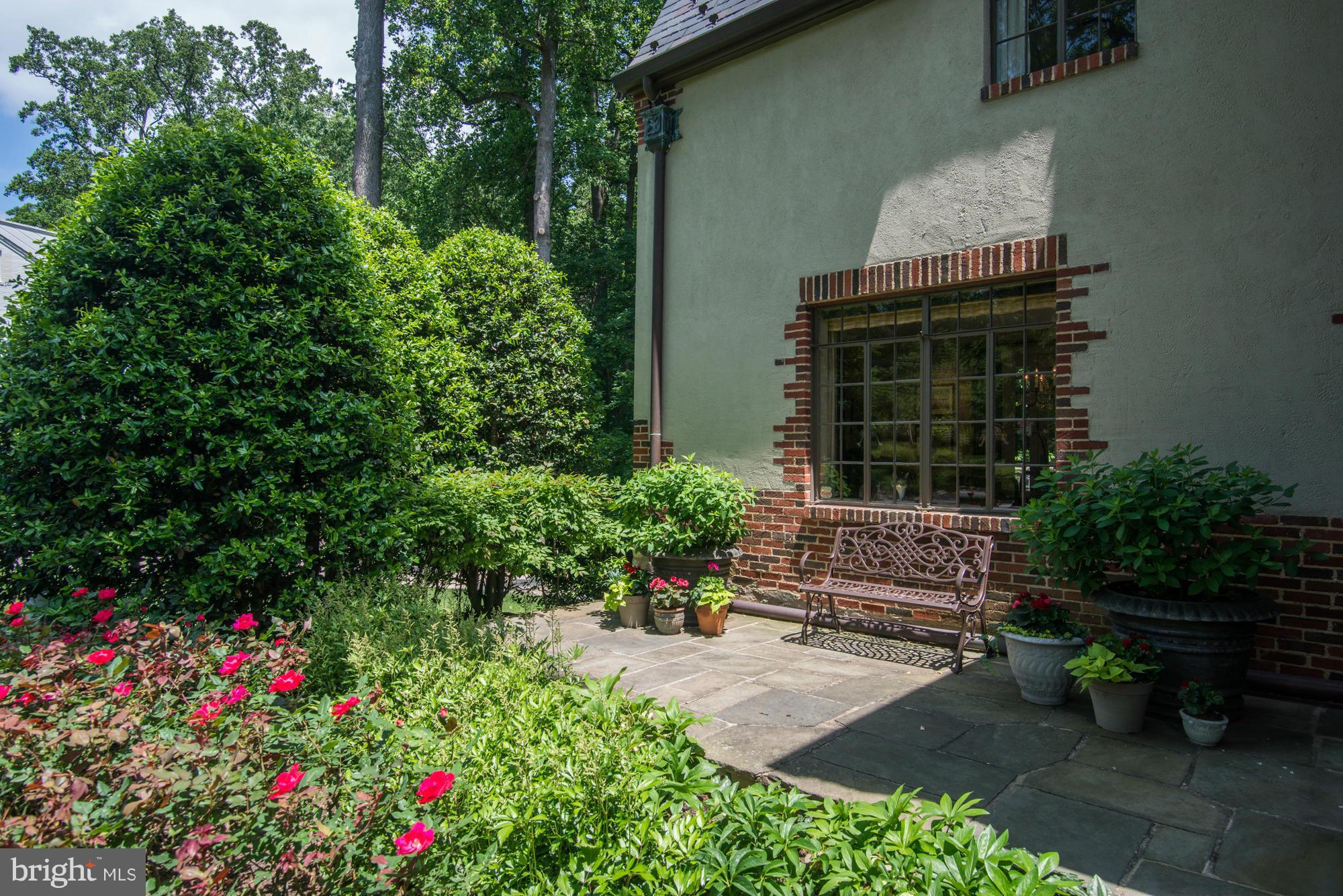 KENWOOD - Residential